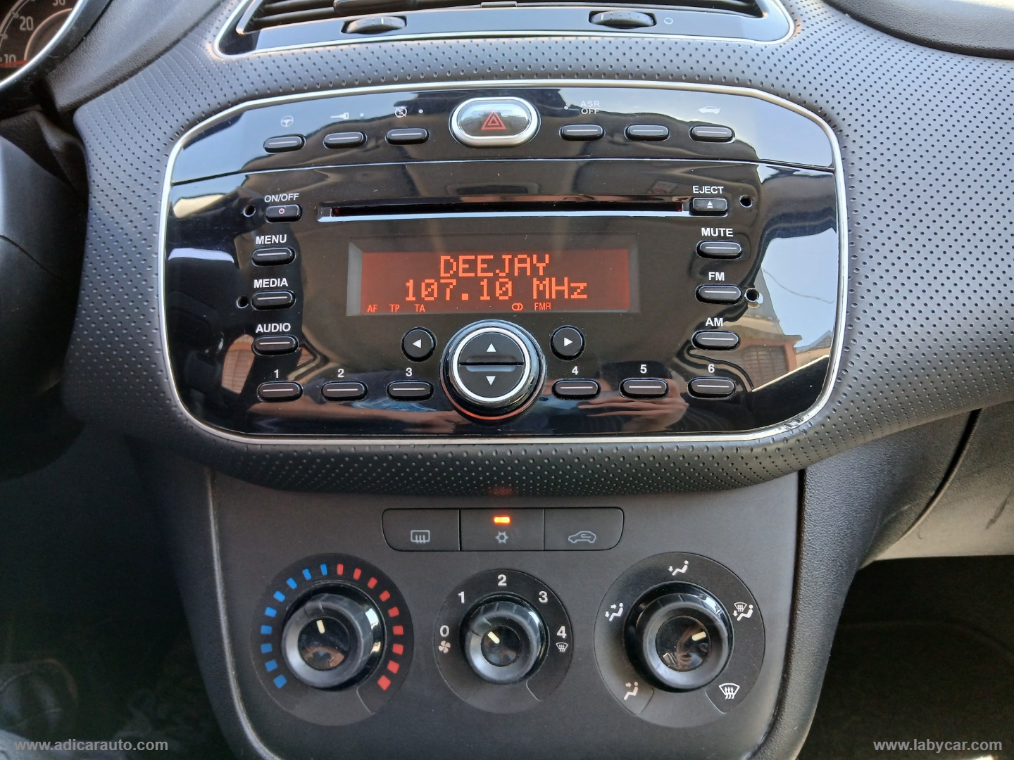 Punto 1.2 8V 3p. Lounge - immagine 12