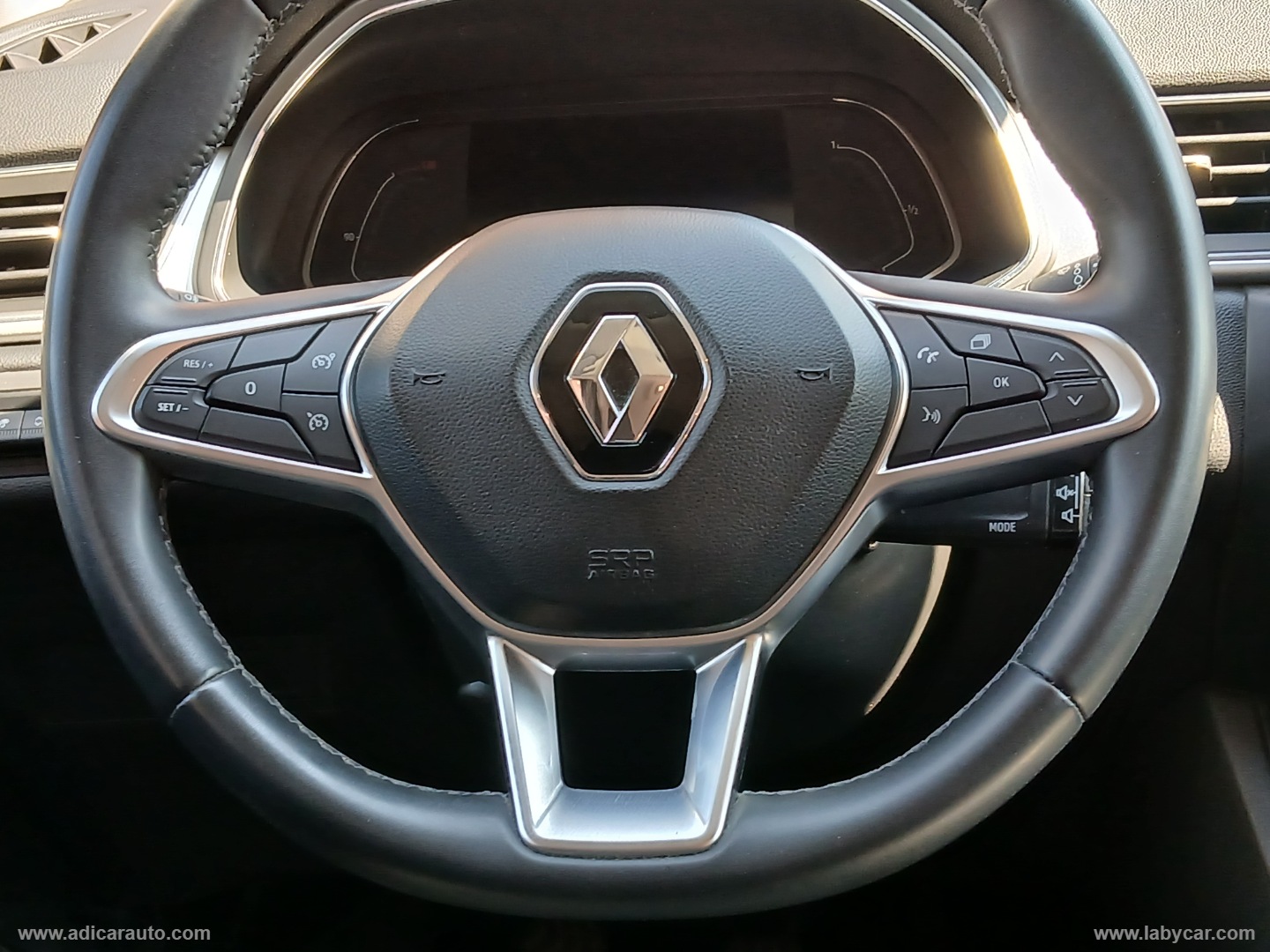 Captur TCe 140 CV Techno - immagine 12