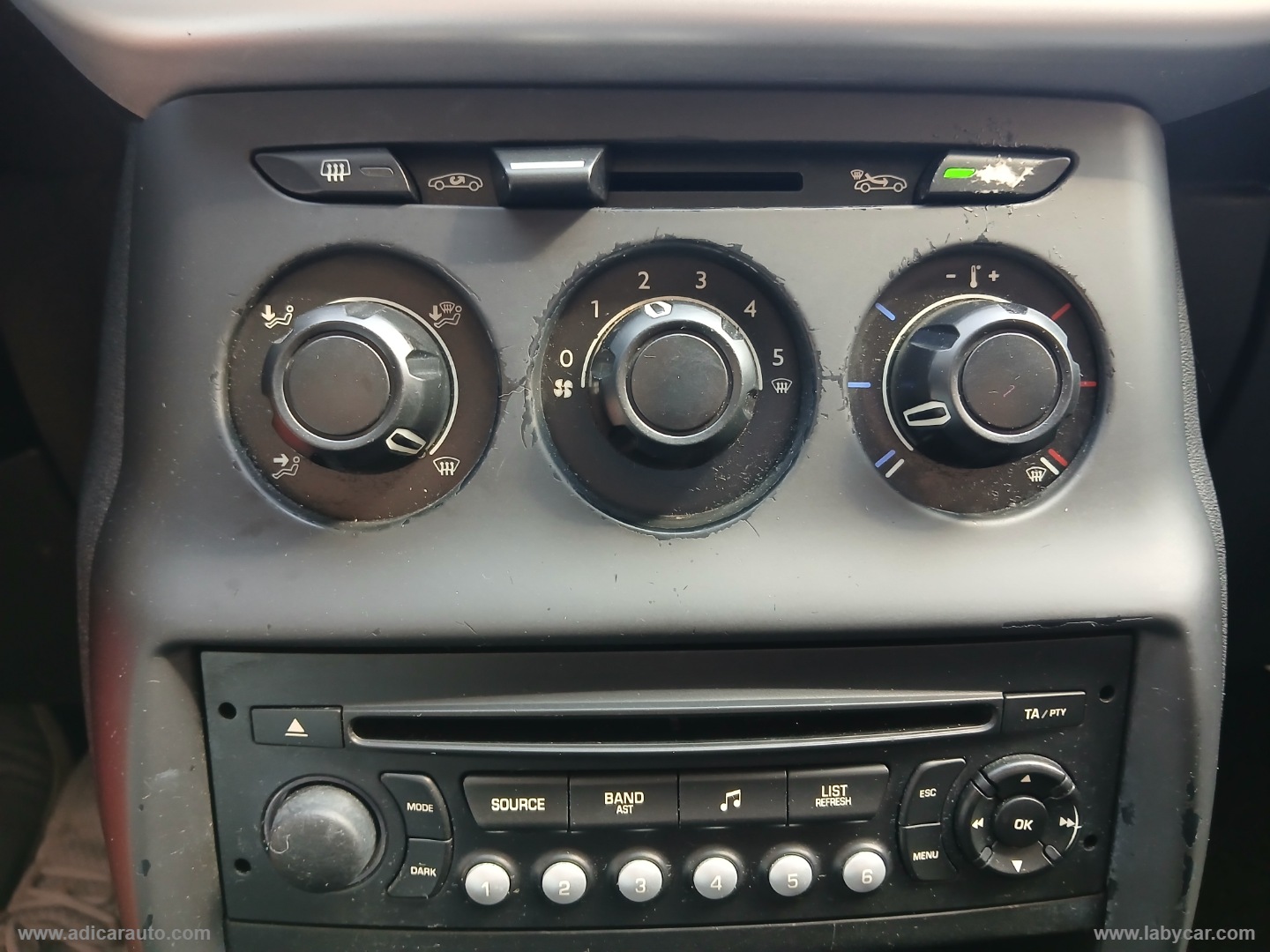 C3 1.1 60 CV Exclusive - immagine 12