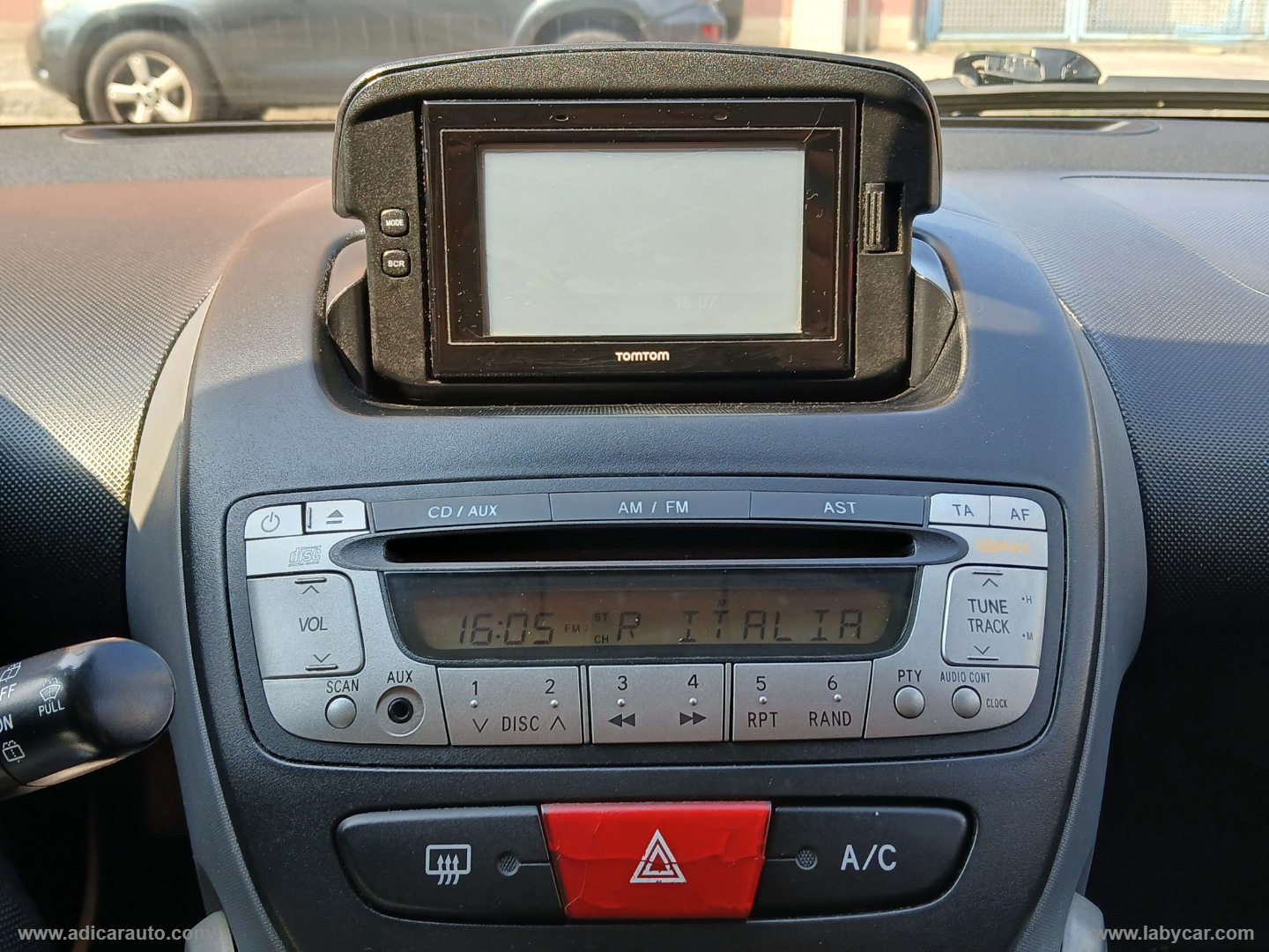 Aygo 1.0 VVT-i 5p. Connect - immagine 12