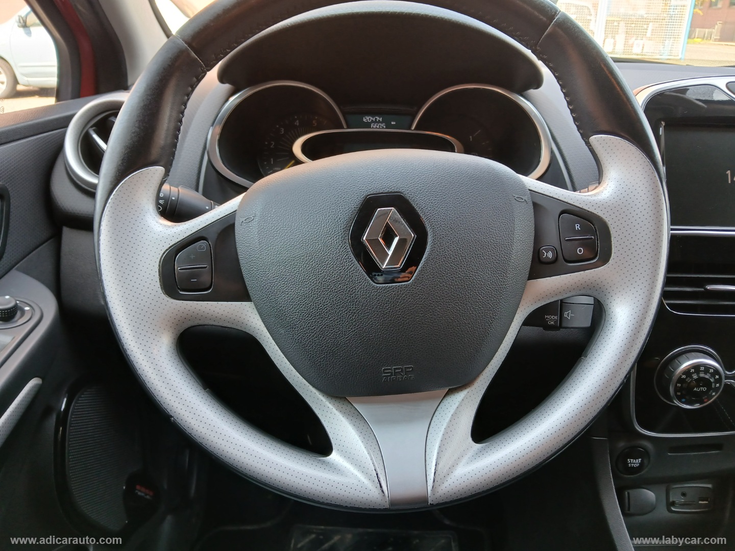 Clio 1.5 dCi 8V 90 CV S&S 5p. Duel - immagine 12
