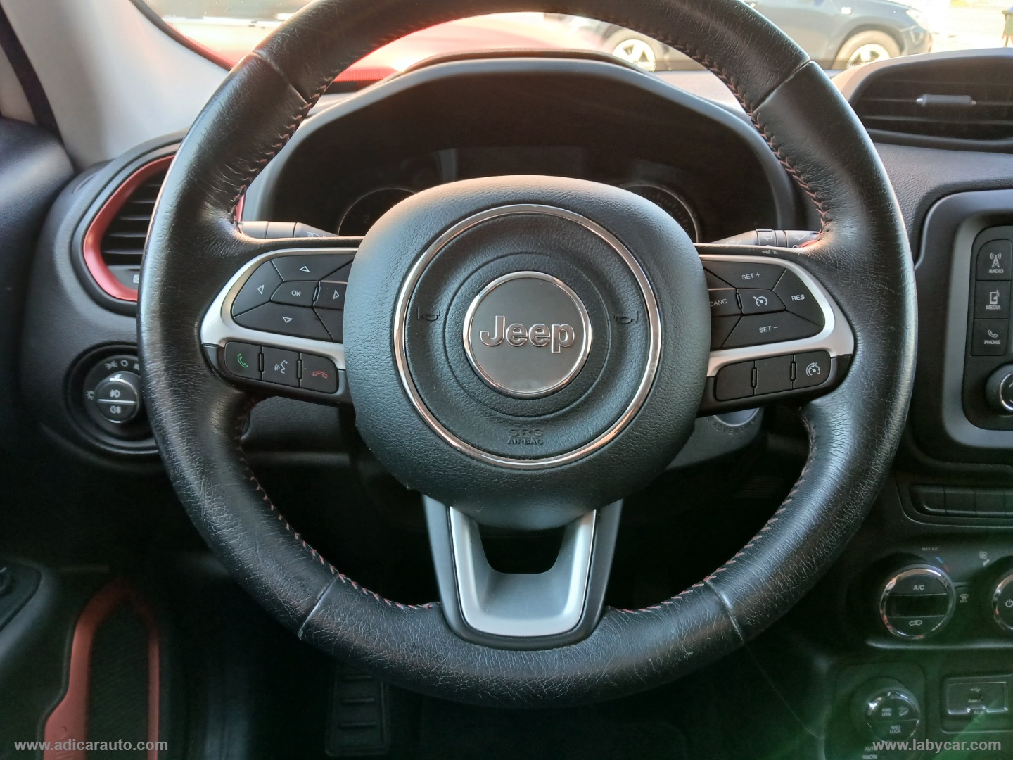 Renegade 2.0 Mjt 170CV 4WD Trailhawk - immagine 12