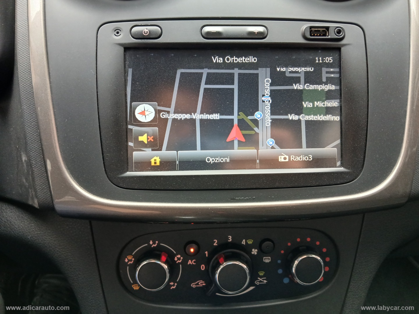 Sandero 1.2 GPL 75 CV Ambiance - immagine 12