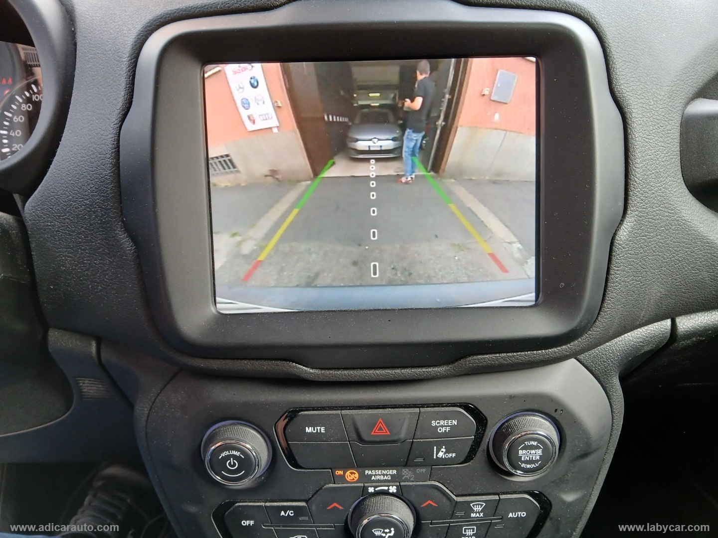 Renegade 1.5 T4 MHEV Limited PREZZO REALE !!! - immagine 12