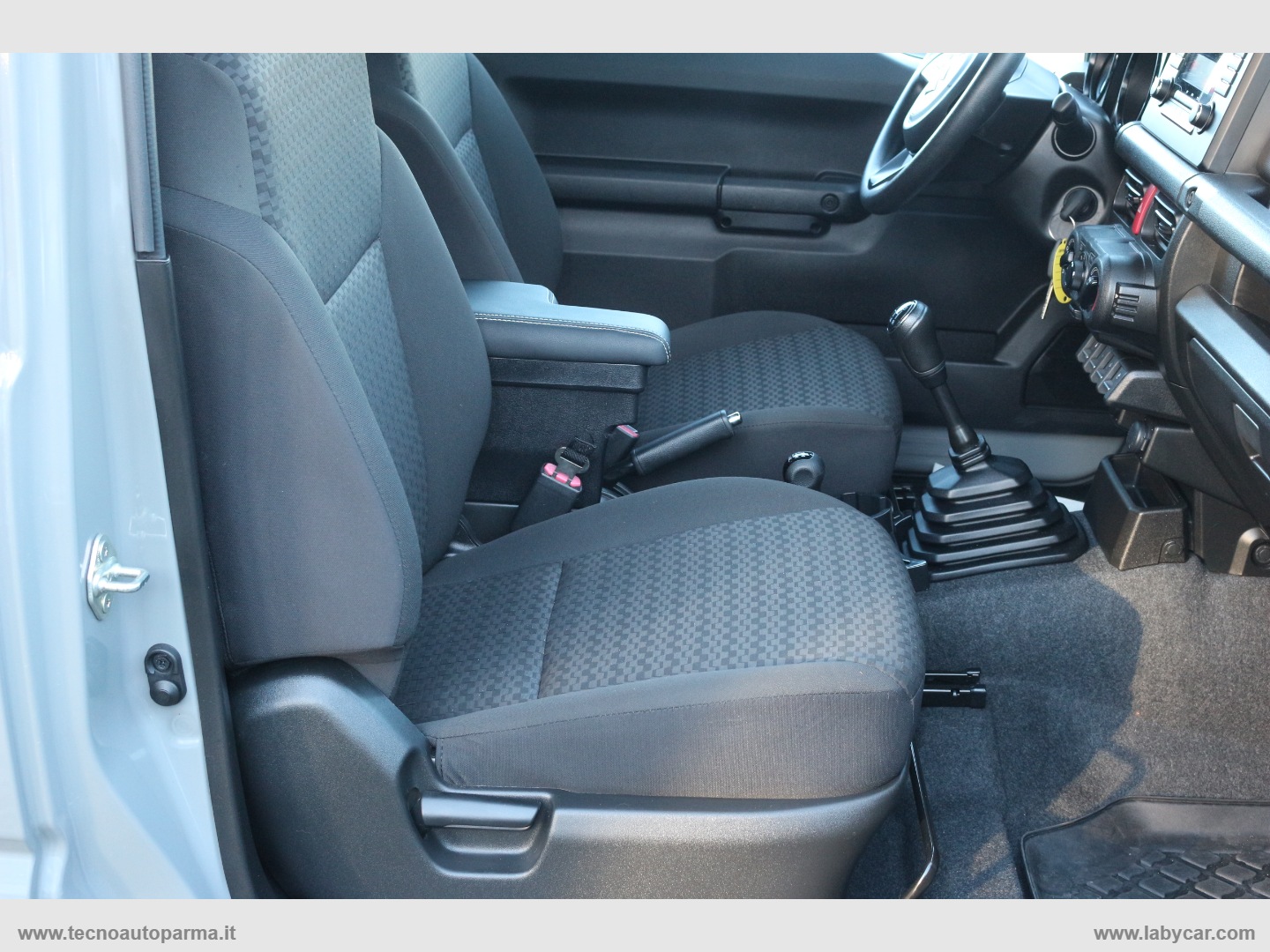 Jimny 1.5 5MT PRO - immagine 12