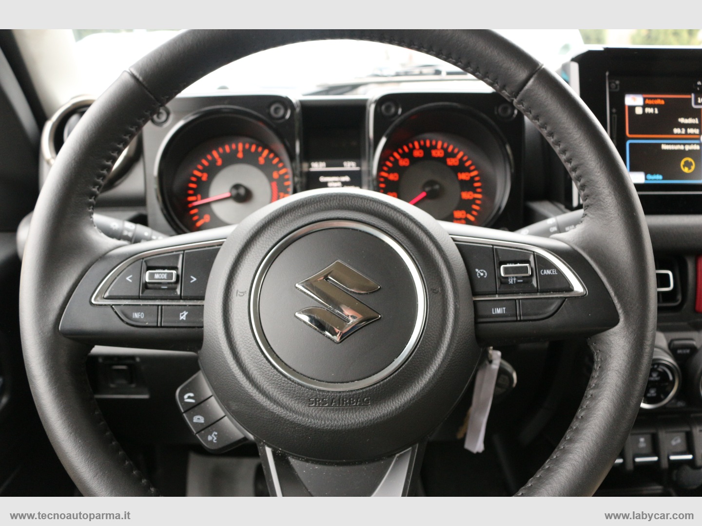 Jimny 1.5 5MT Top - immagine 12
