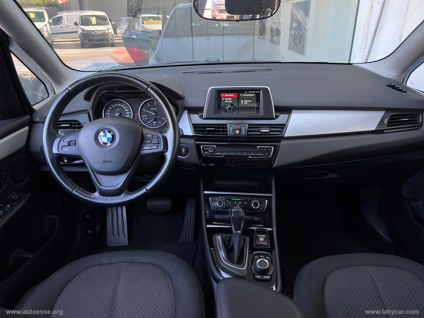 218d Active Tourer Advantage AUT. - immagine 12