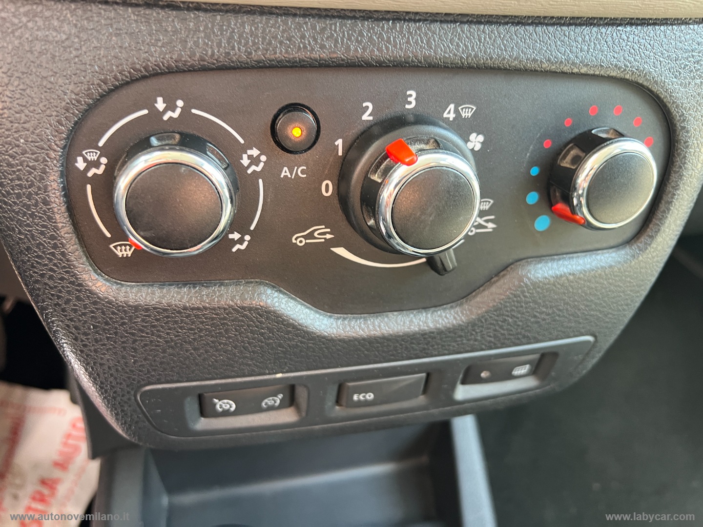 Lodgy 1.6 8V 85 CV 5 posti Lauréate BENZINA PREZZO REALE - immagine 12