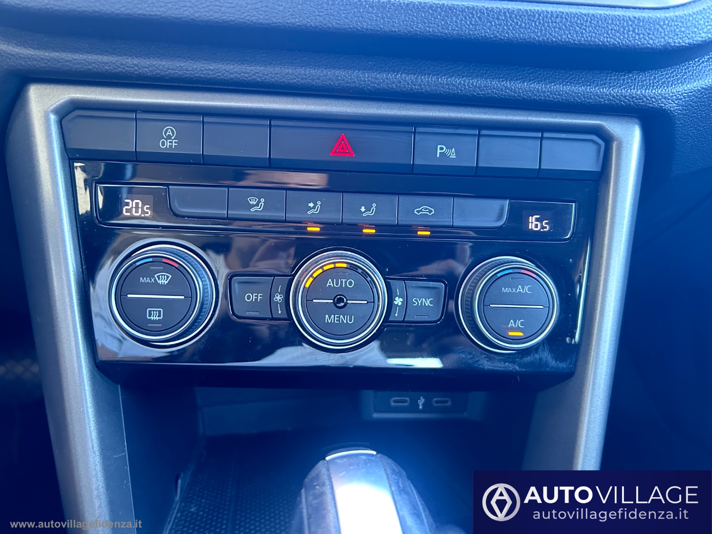 T-Roc 2.0 TDI 150 DSG Adv. BlueMot. Tech - immagine 12
