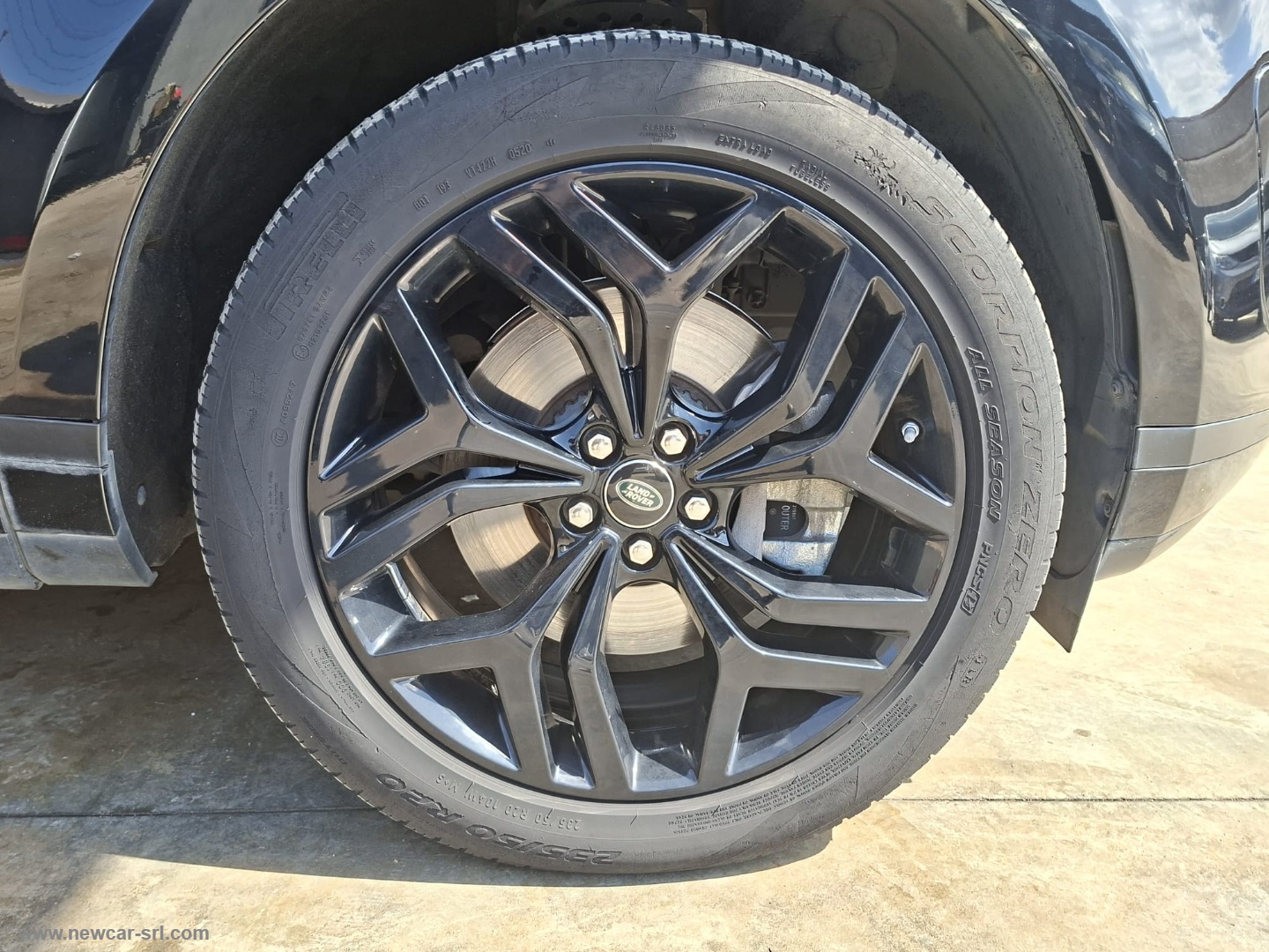 RR Evoque 2.0D L.Flw 150 AWD Auto S - immagine 12