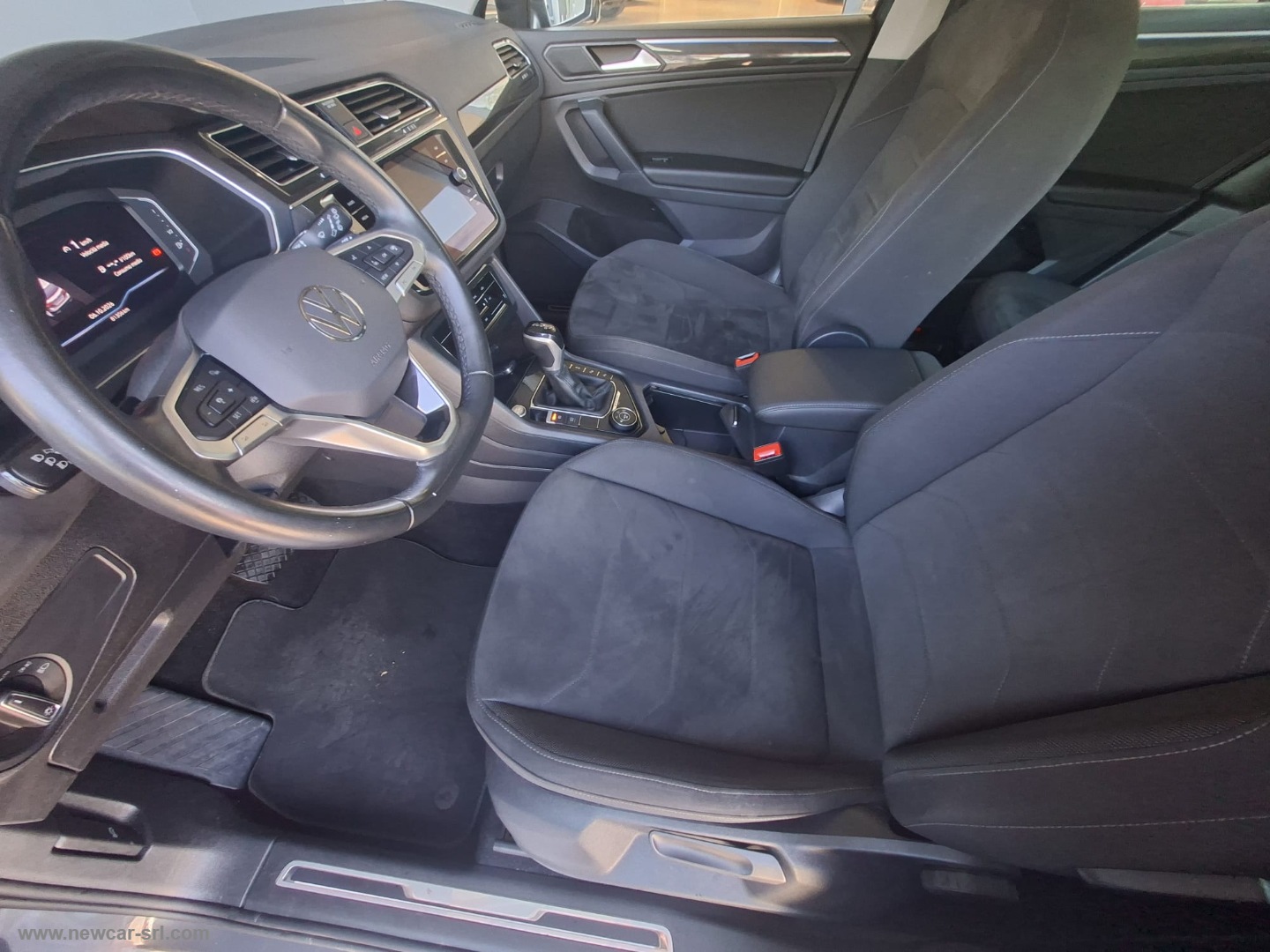 Tiguan 2.0 TDI 150CV SCR DSG 4MOT. Eleg. - immagine 12
