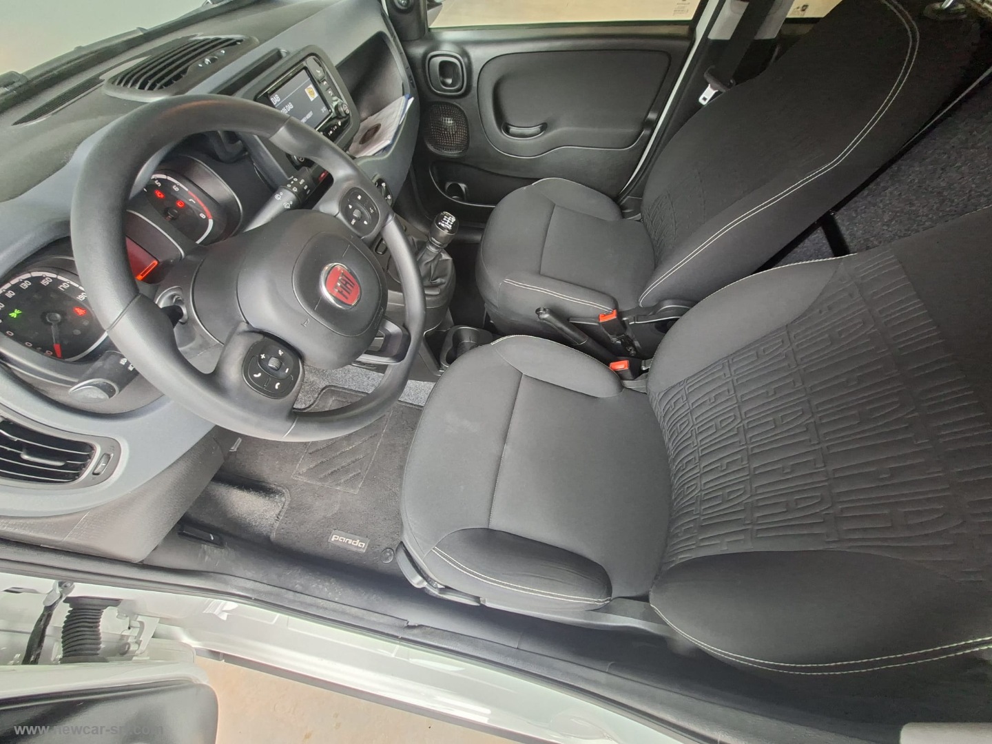Panda 1.0 S&S Hybrid Van 2 posti - immagine 12