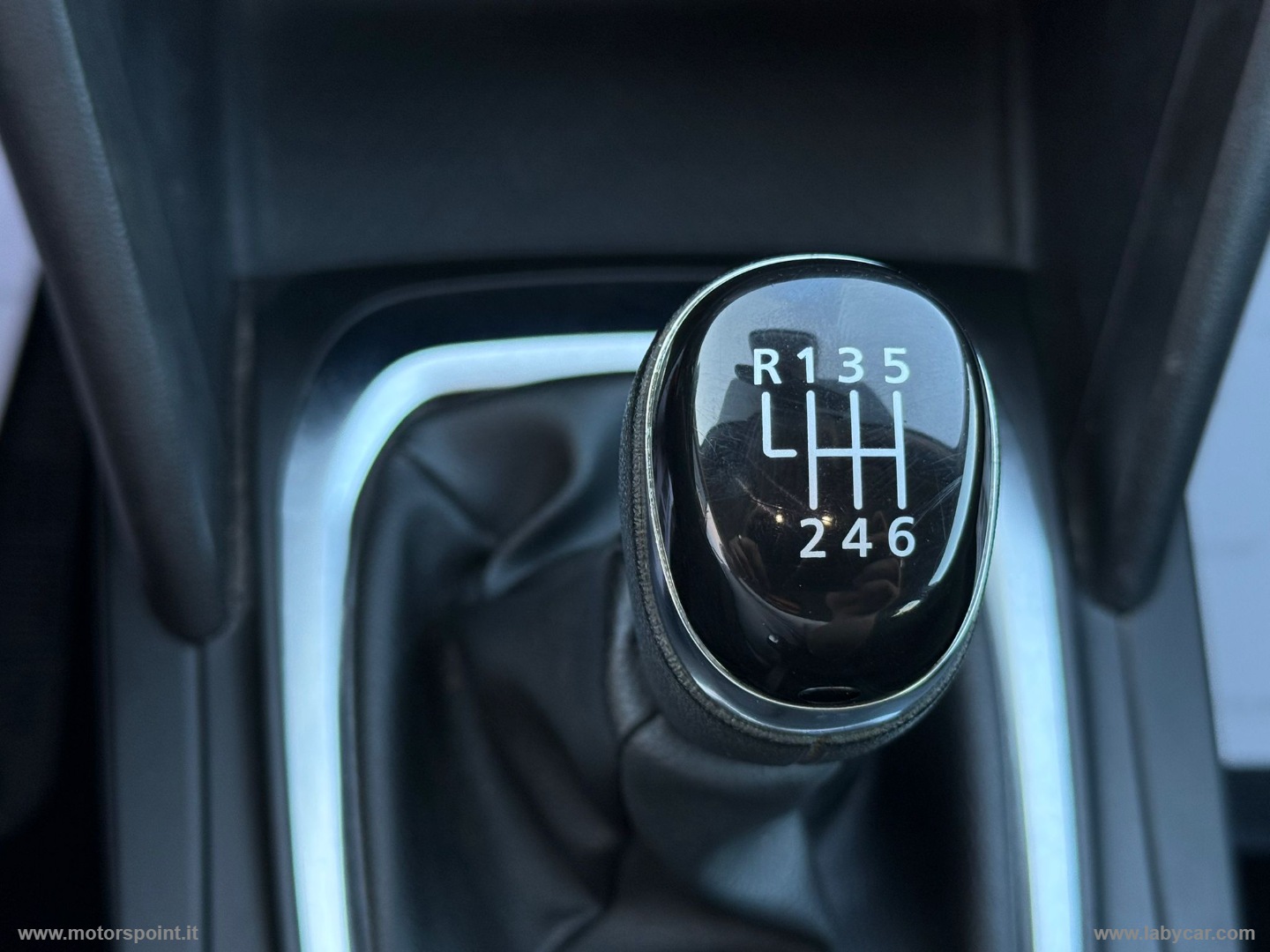 Mégane dCi 110 CV S&S ST Energy Limited - immagine 12