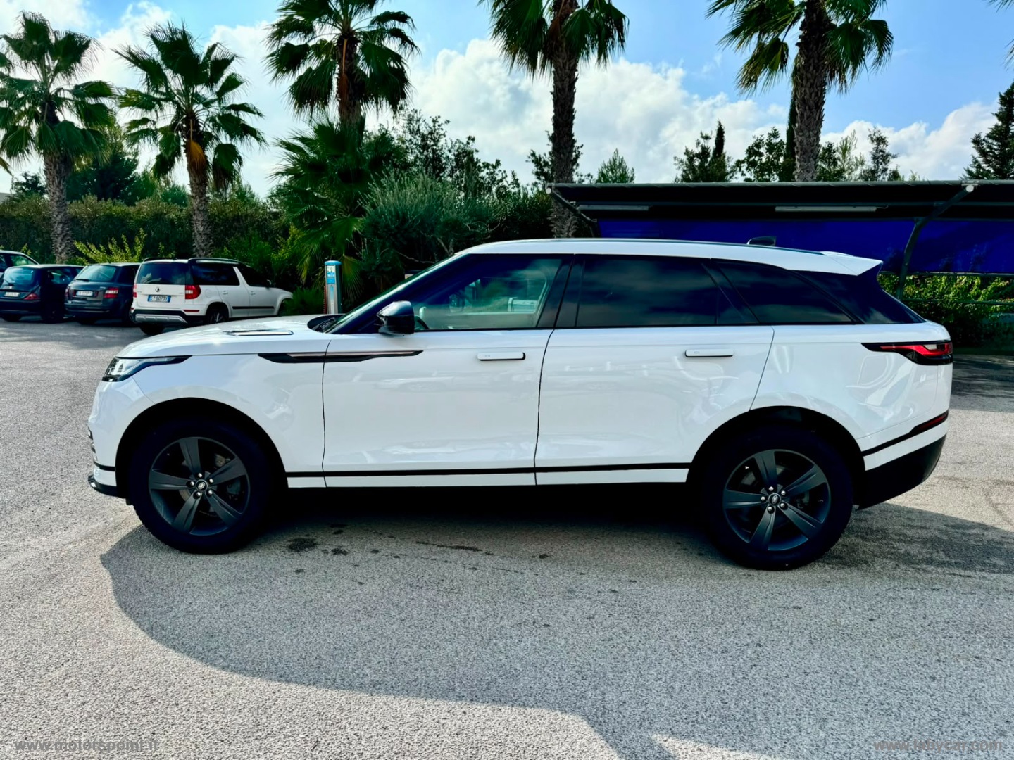 RR Velar 2.0D I4 180 CV R-DYNAMIC S - immagine 12