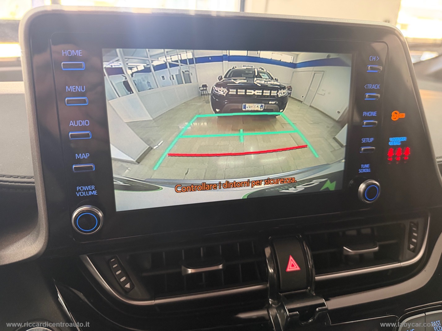 C-HR 1.8 Hybrid E-CVT Active - immagine 12