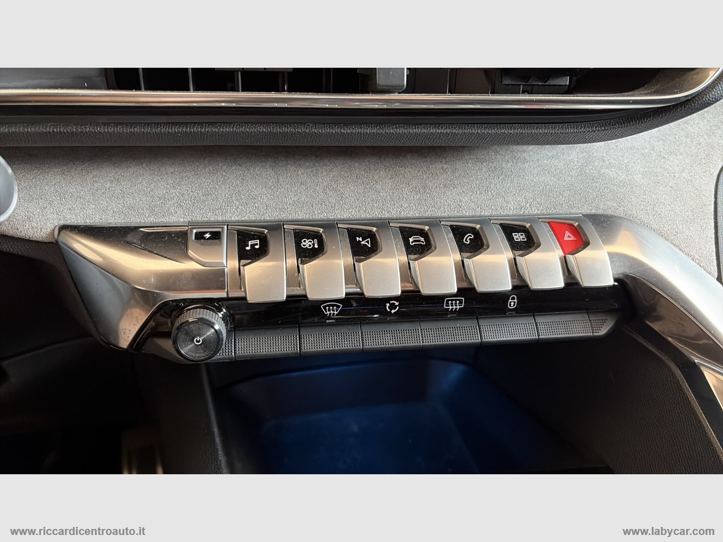 3008 Hybrid 225 e-EAT8 GT Pack - immagine 12