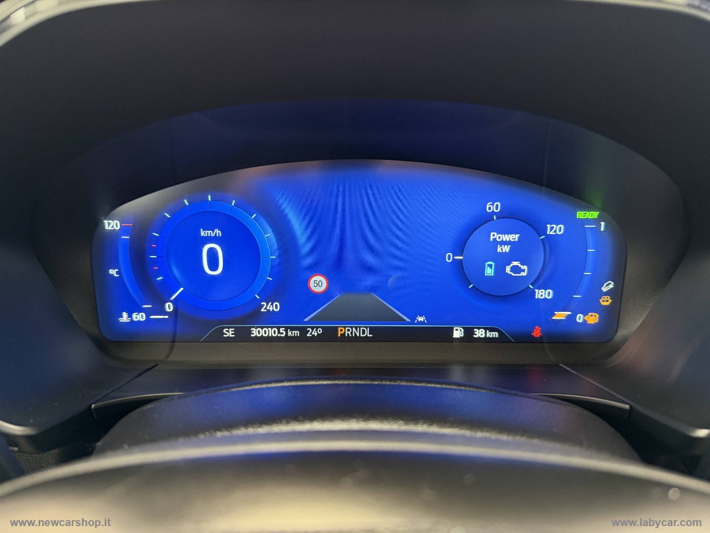 Kuga 2.5 Full Hybrid 190 CVT 2WD ST-Line - immagine 12