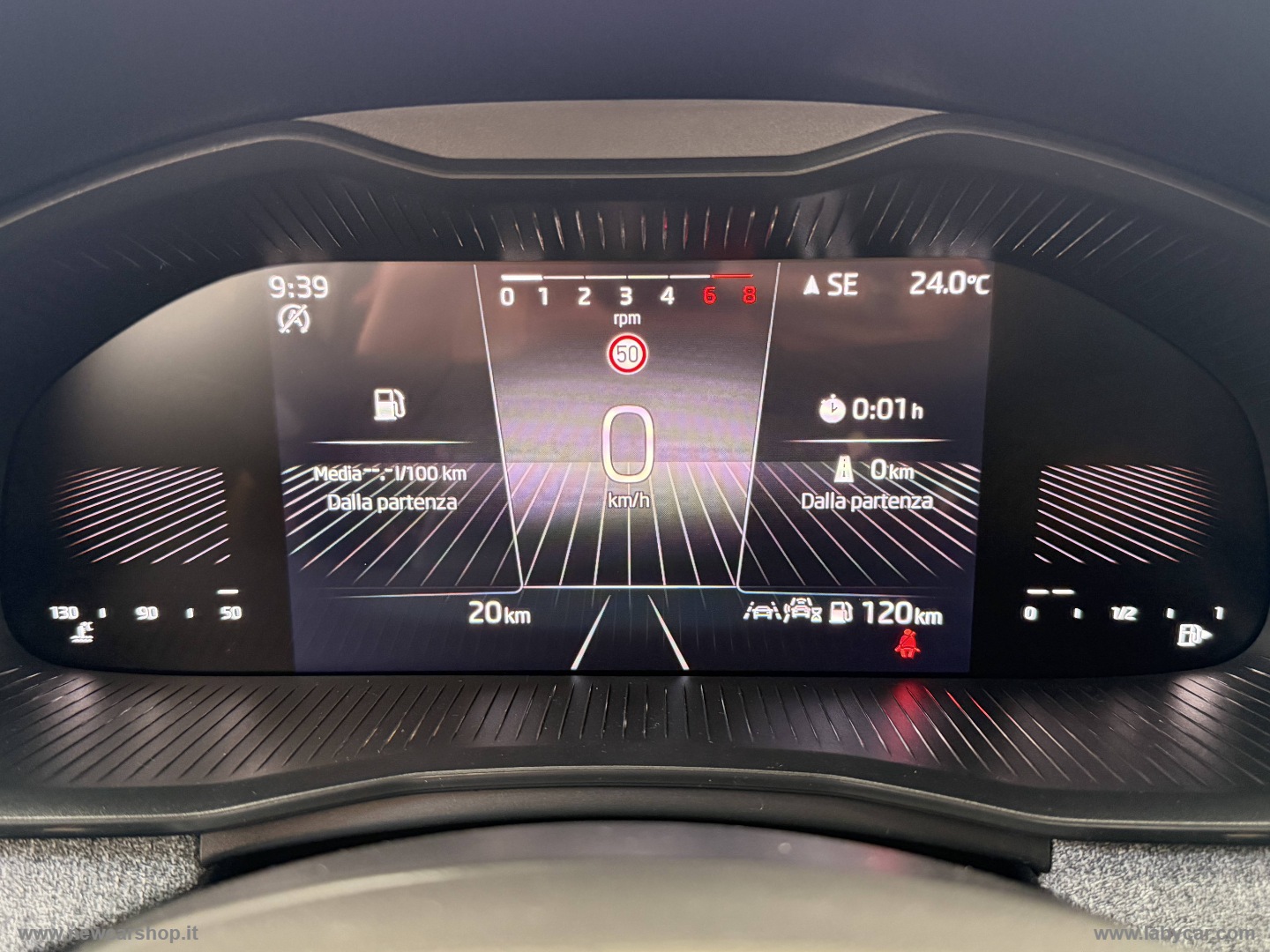 Kamiq 1.0 TSI Be More NEOPATENTATI - immagine 12