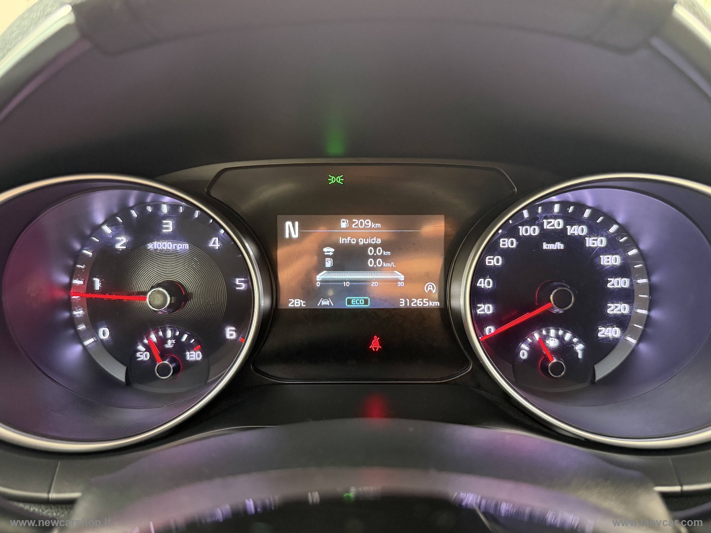 Ceed 1.6 CRDi 136CV SW Business Class NEOPATENTATI - immagine 12