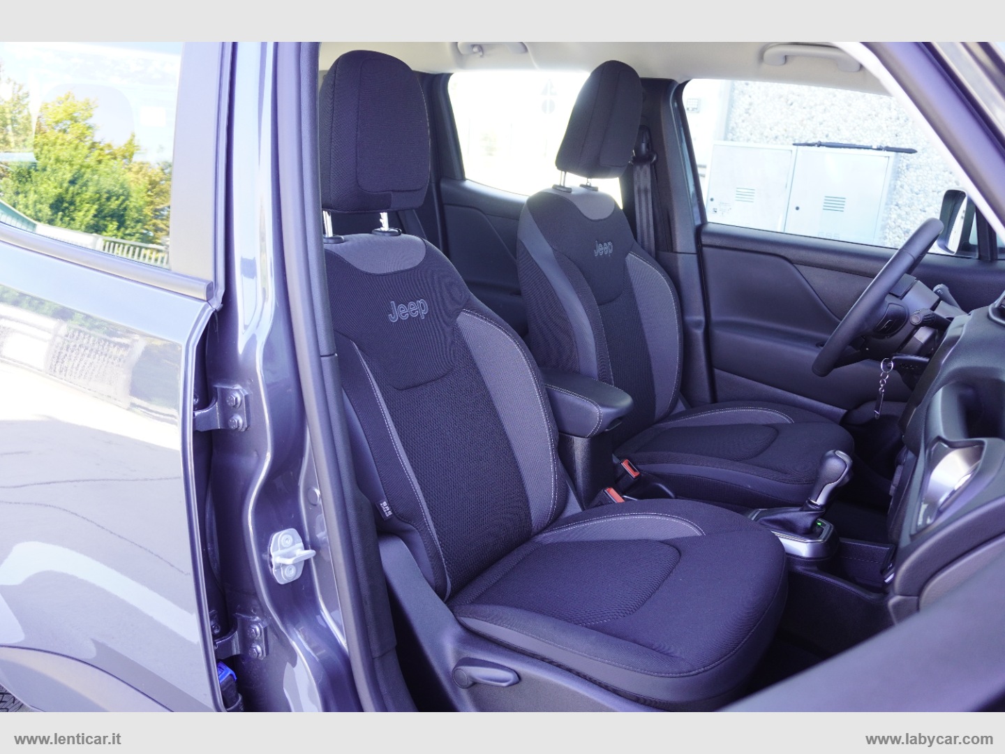 Renegade 1.5 T4 MHEV Limited - immagine 12
