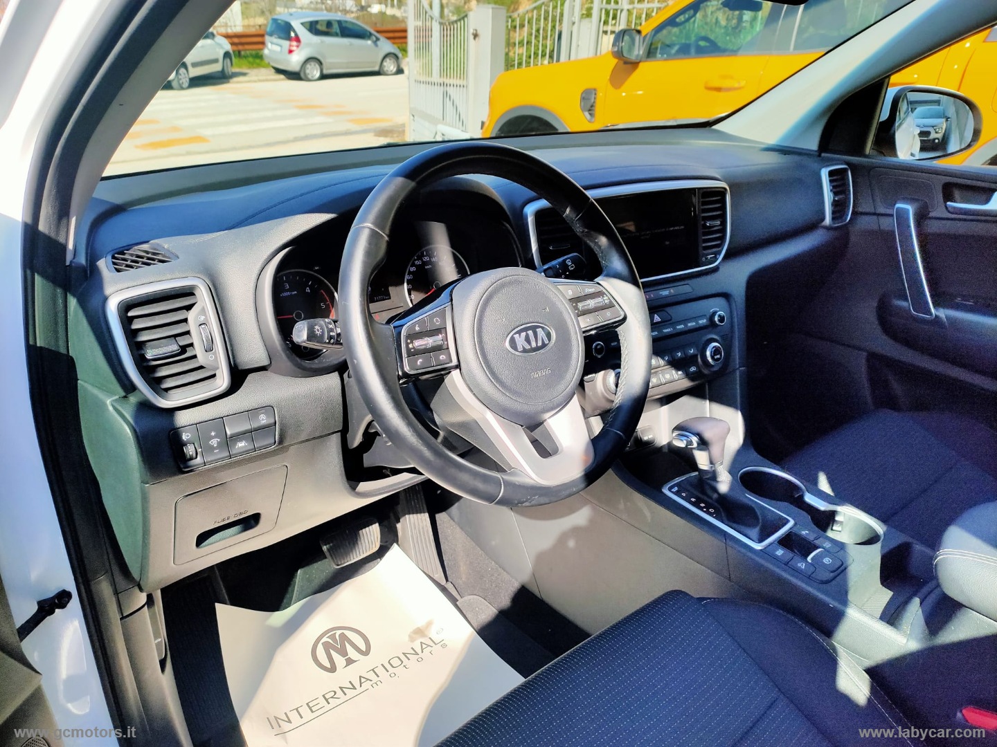 Kia Sportage Sportage 1.6 CRDI DCT7 2WD M.H. Black E. - Immagine 12