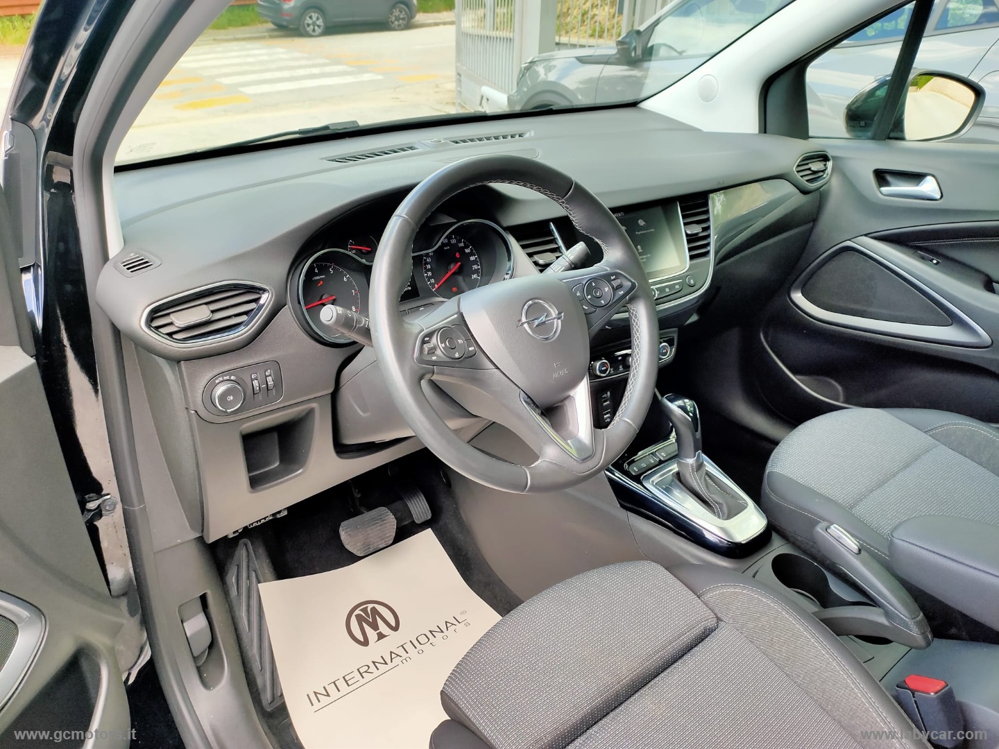 Opel Crossland Crossland 1.2 T. 12V 130CV aut.S&S Eleg. - Immagine 12