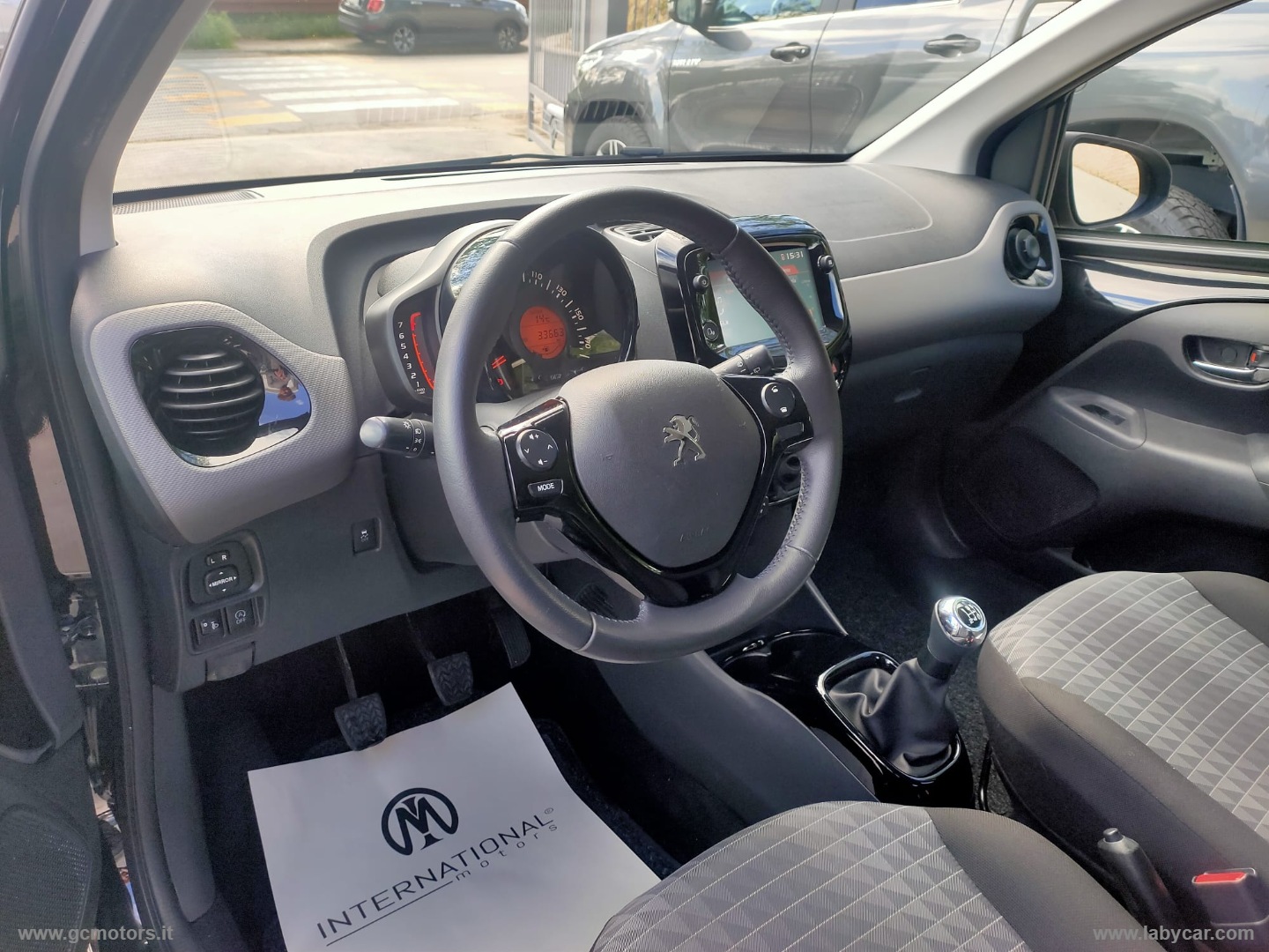 Peugeot 108 108 VTi 72 S&S 5 porte Allure - Immagine 12