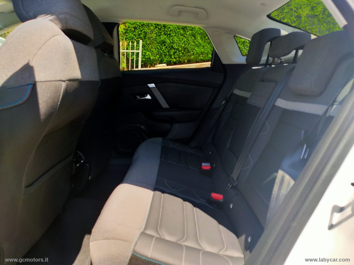 Citroën C4 C4 X PureTech 130 S&S EAT8 Shine - Immagine 12