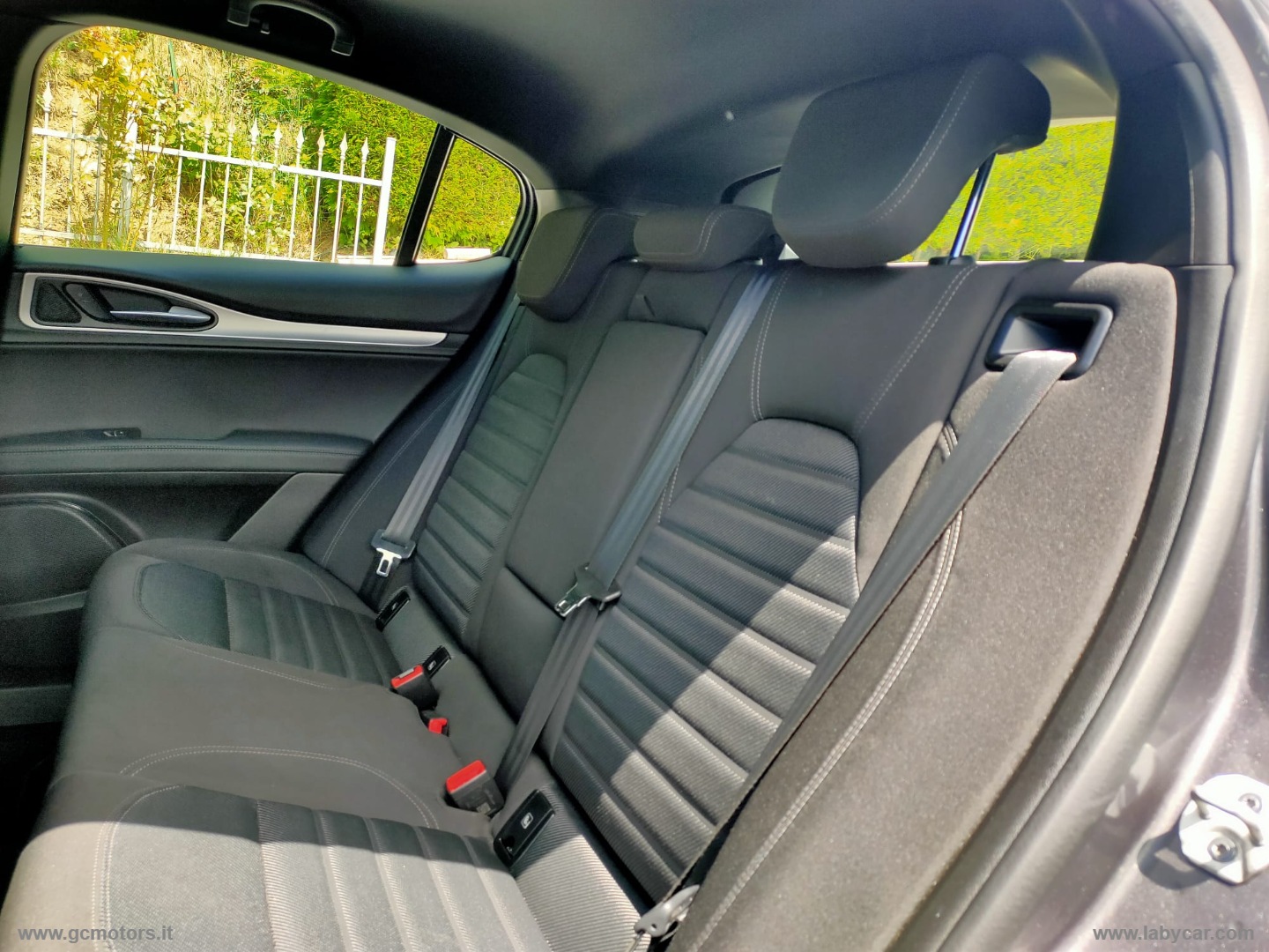 Alfa Romeo Stelvio Stelvio 2.2 T.d. 160CV AT8 RWD Sprint - Immagine 12