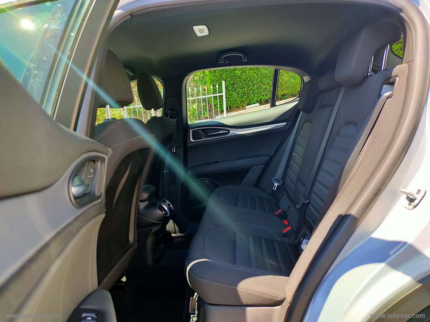 Alfa Romeo Stelvio Stelvio 2.2 T.d. 160CV AT8 RWD Sprint - Immagine 12