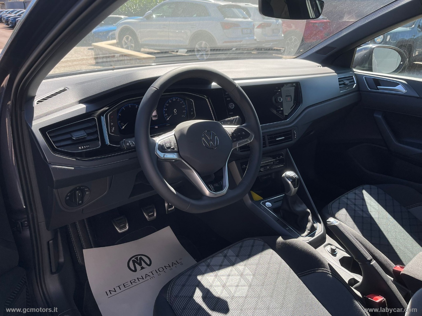 Volkswagen Taigo Taigo 1.0 TSI 115 CV R-Line - Immagine 12