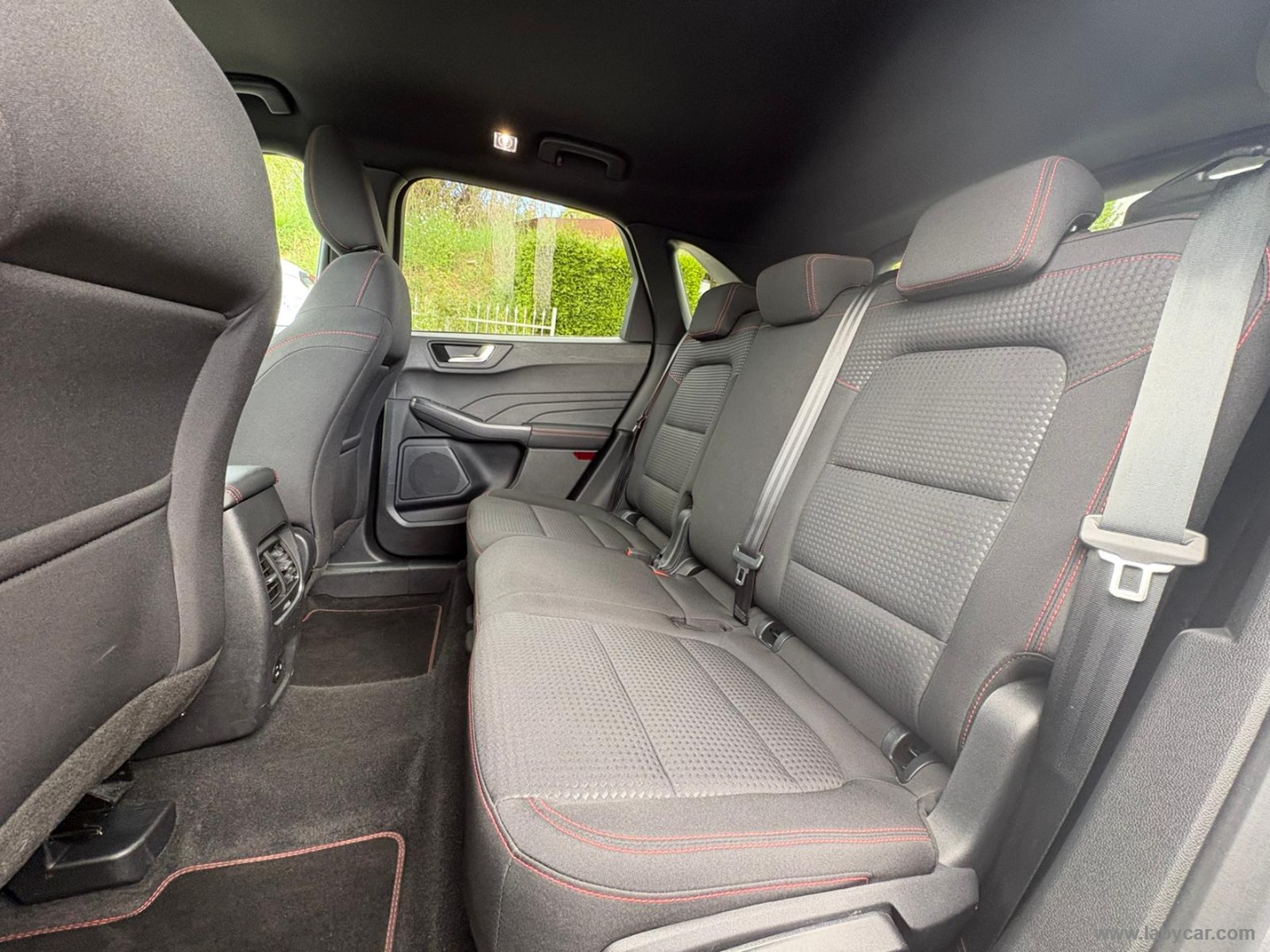 Kuga 2.0 EcoBlue 150 CV aut. AWD ST-Line - immagine 12