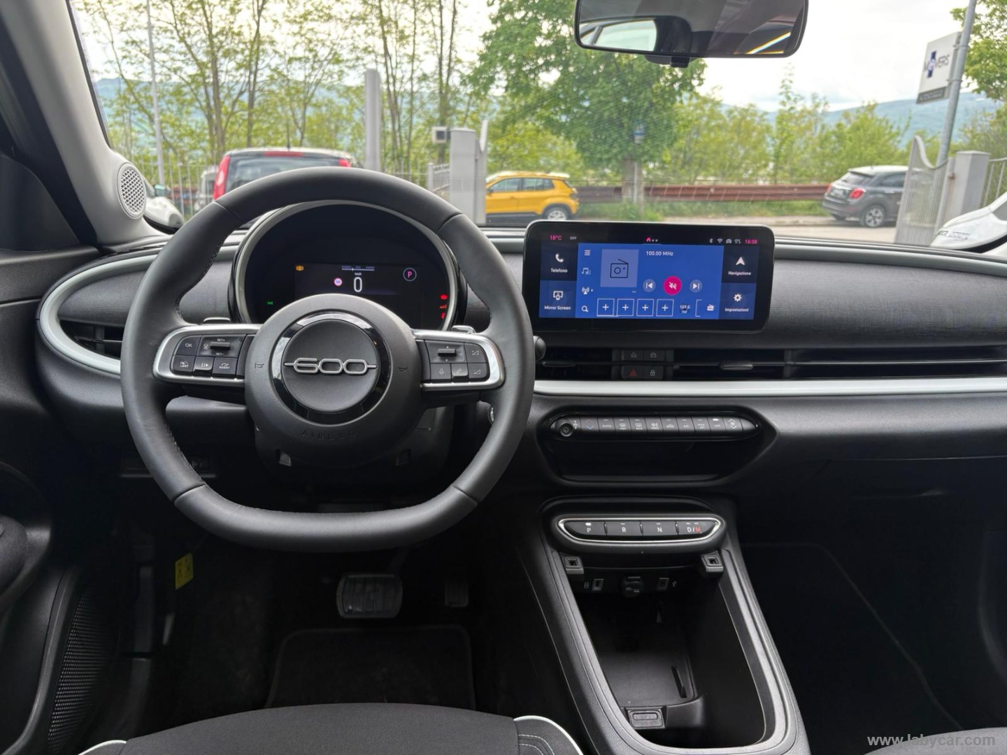 600 Hybrid MHEV - immagine 12