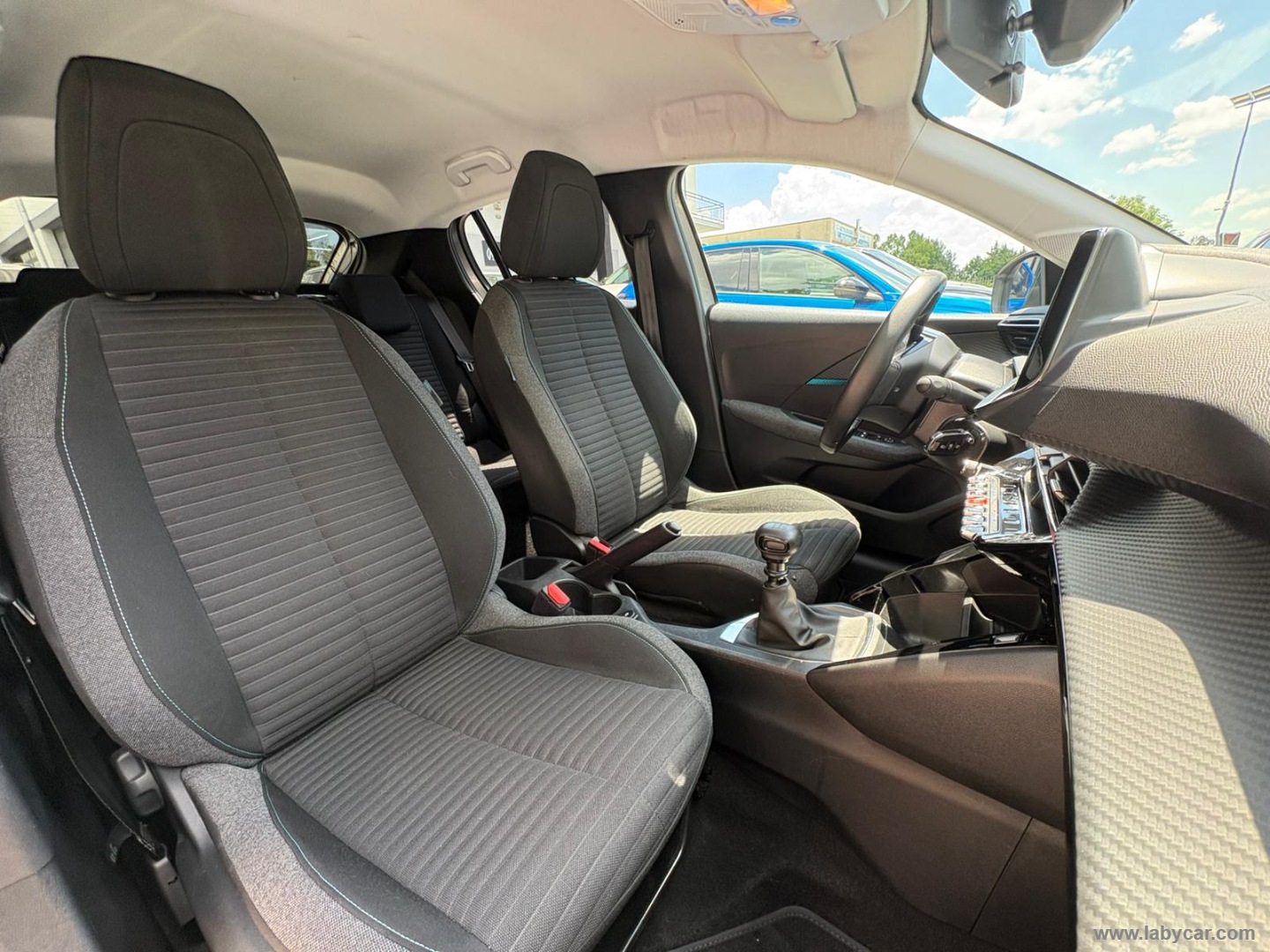 Peugeot 208 BlueHDi 100 S&S 5p. STYLE - Immagine 12