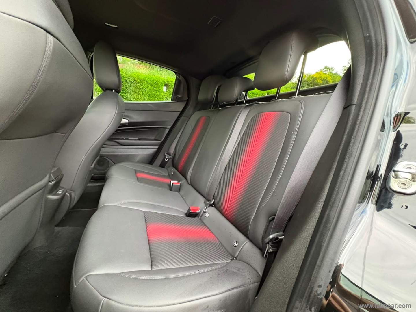 Junior 1.2 145 CV Hybrid eDCT6 Speciale - immagine 12