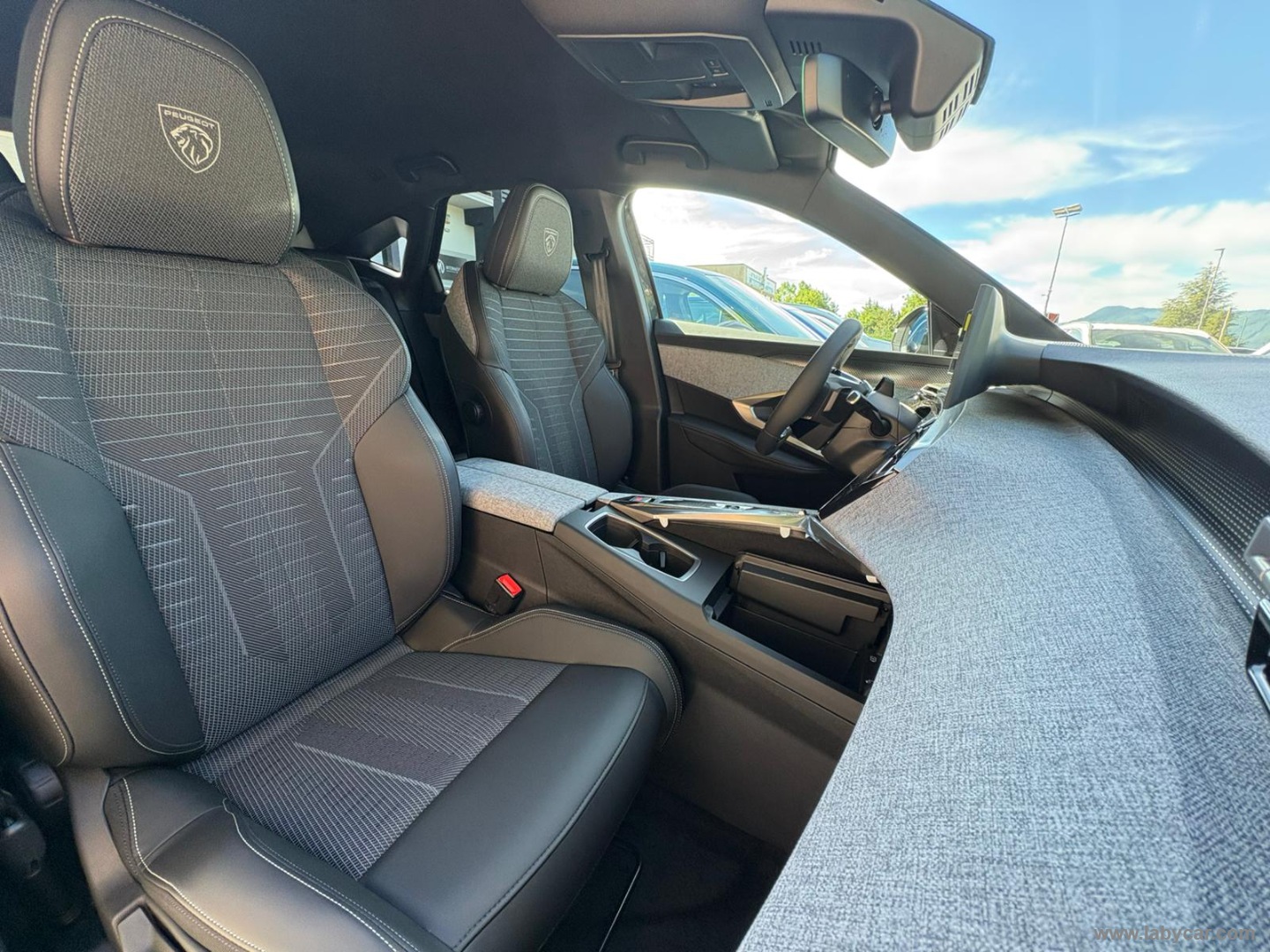 3008 Hybrid 145 e-DCS6 GT - immagine 12