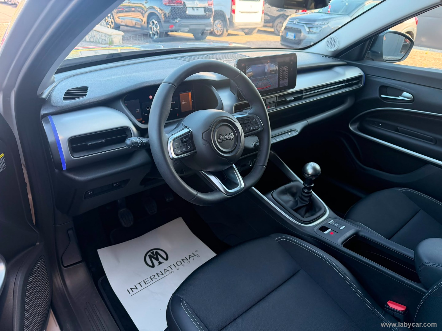 Jeep Avenger 1.2 Turbo Summit - Immagine 12