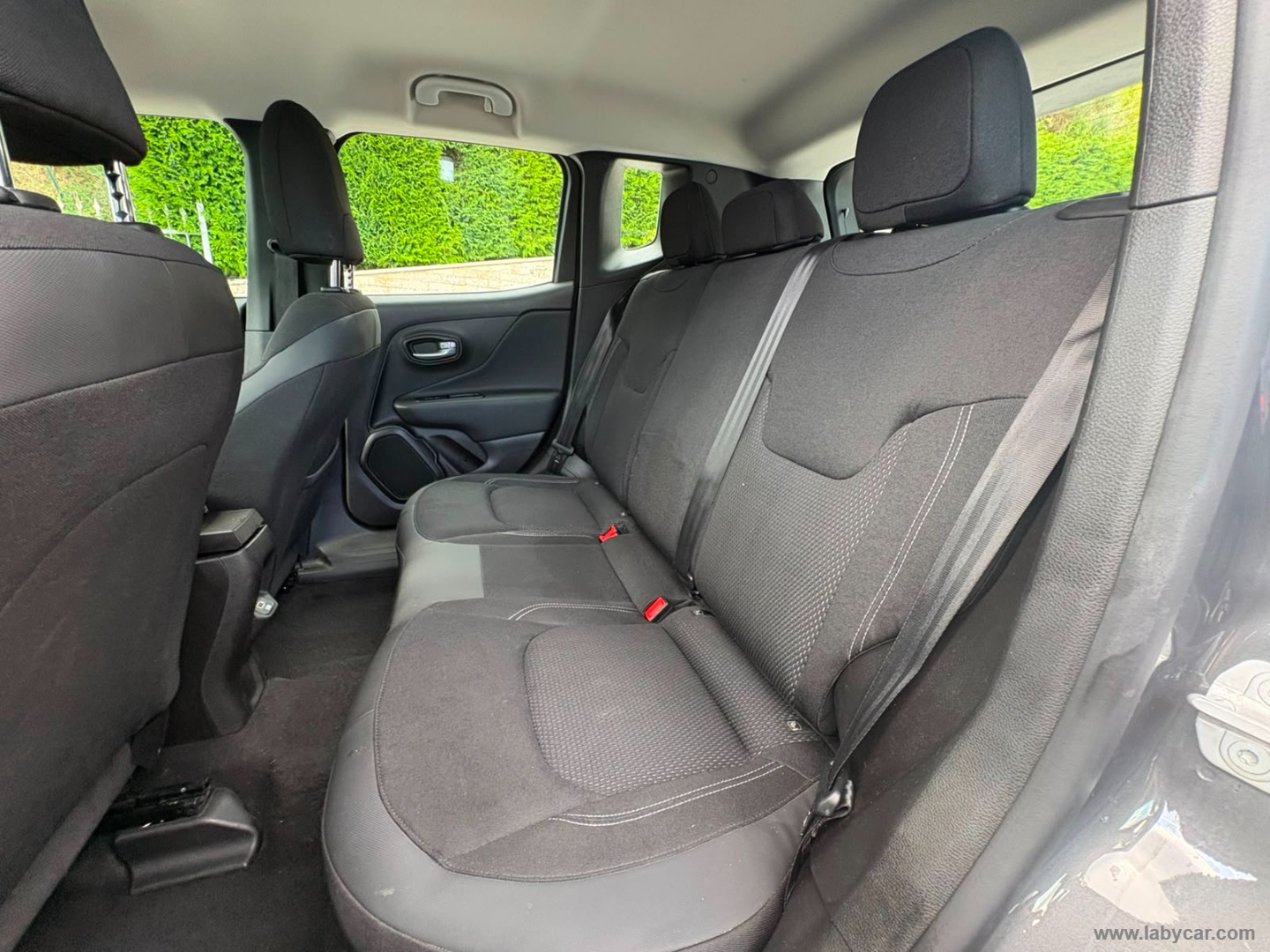 Jeep Renegade 1.5 T4 MHEV Summit - Immagine 12