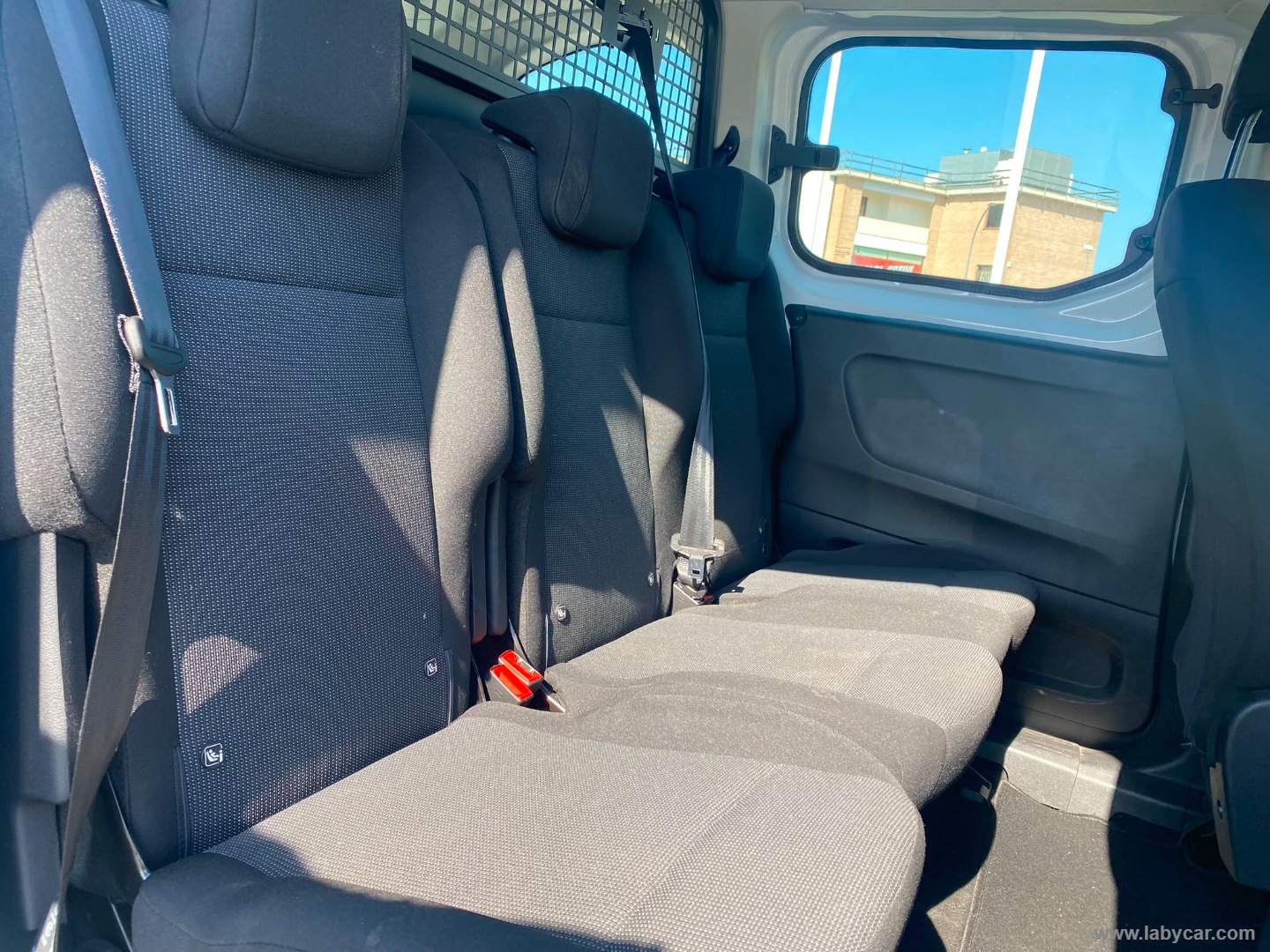 Citroën BERLINGO BlueHDi 100 S&S Combi Live - Immagine 12