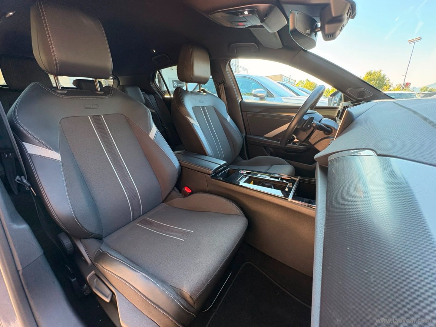 Opel Astra 1.6 PHEV 180 CV AT8 GS - Immagine 12