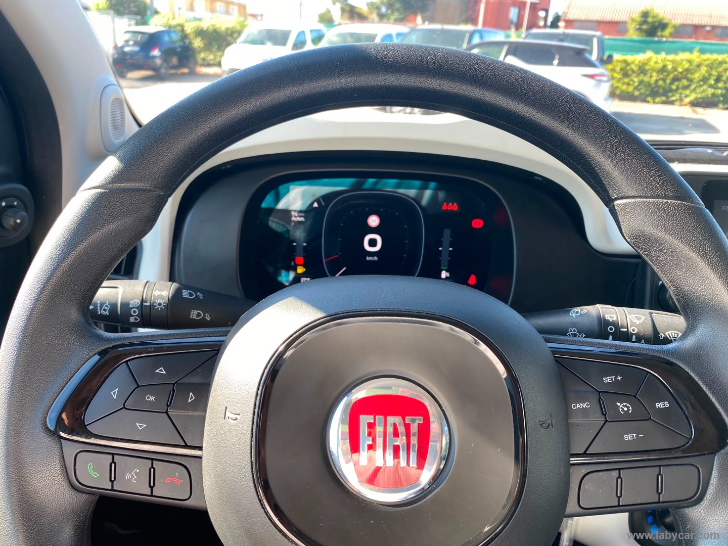 Fiat Panda 1.0 FireFly S&S Hybrid Pandina - Immagine 12