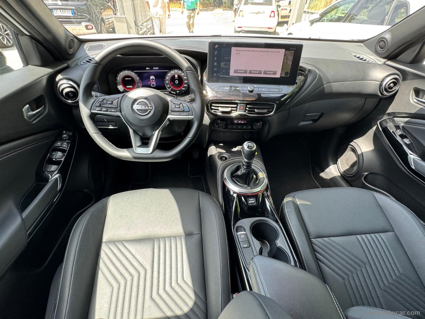 Nissan Juke 1.0 DIG-T 114 CV Tekna - Immagine 12