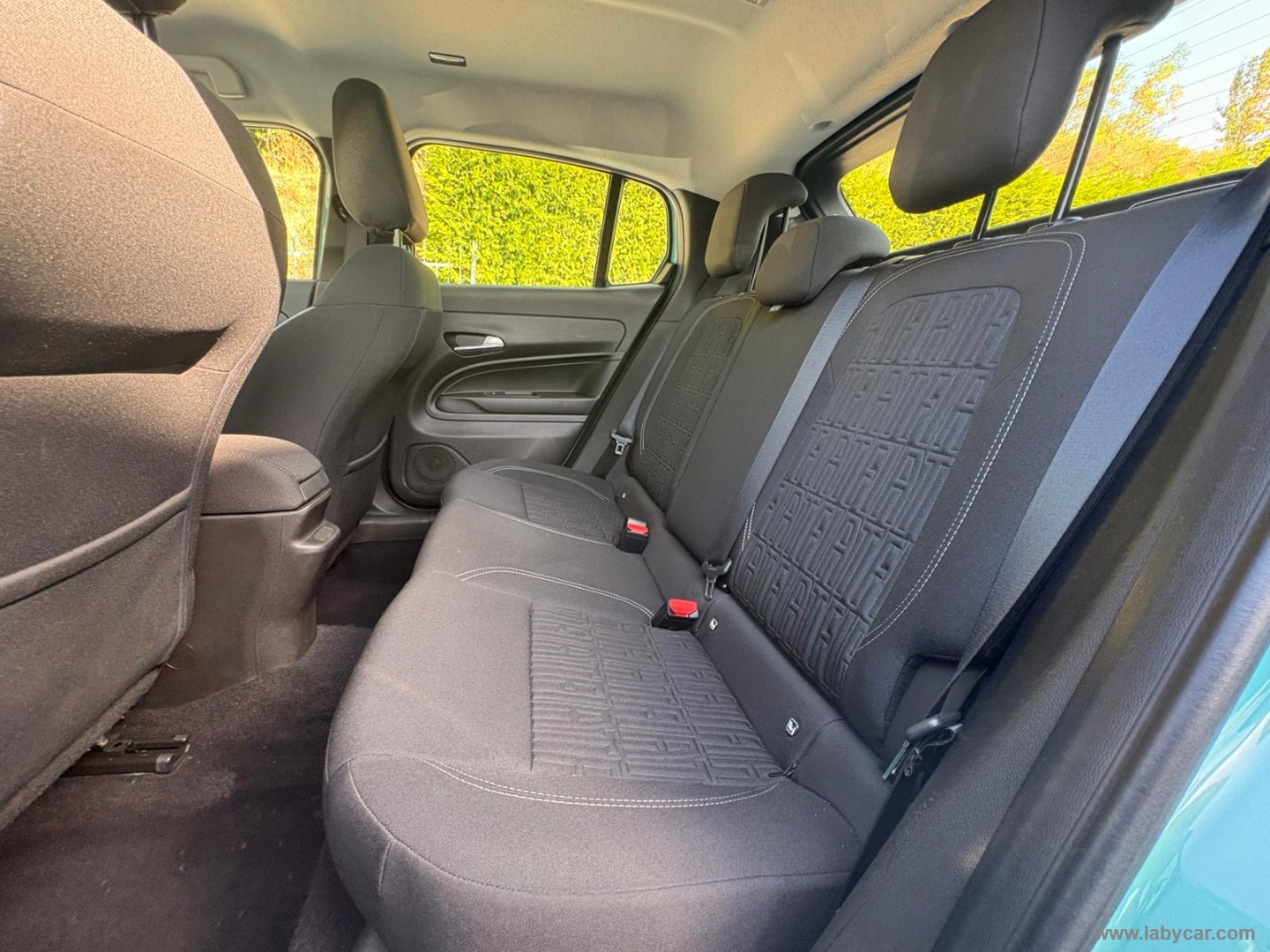 Fiat 600 Hybrid 145 CV DCT MHEV Icon - Immagine 12