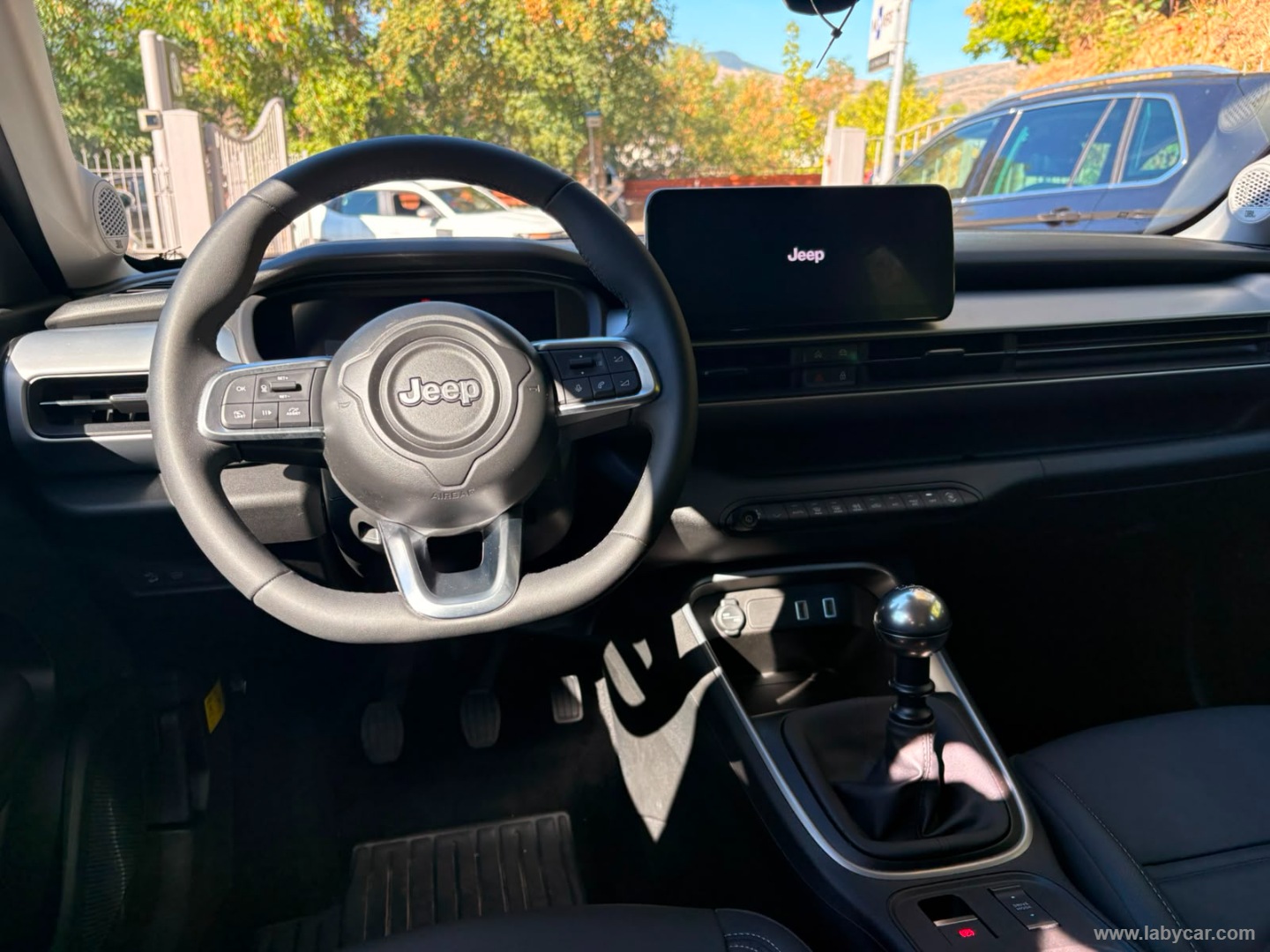 Jeep Avenger 1.2 Turbo Altitude - Immagine 12