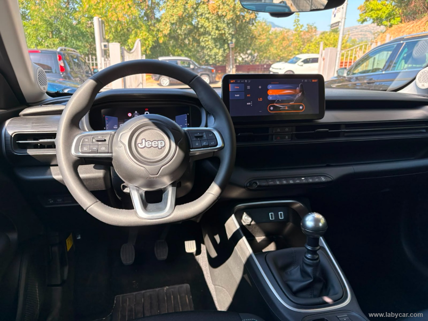 Jeep Avenger 1.2 Turbo Altitude - Immagine 12
