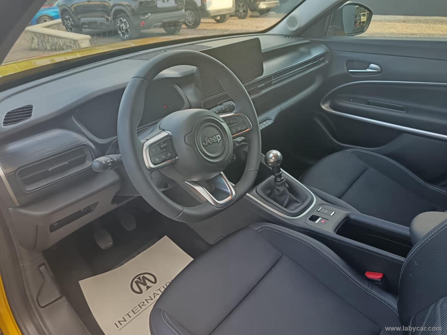 Jeep Avenger 1.2 Turbo Altitude - Immagine 12