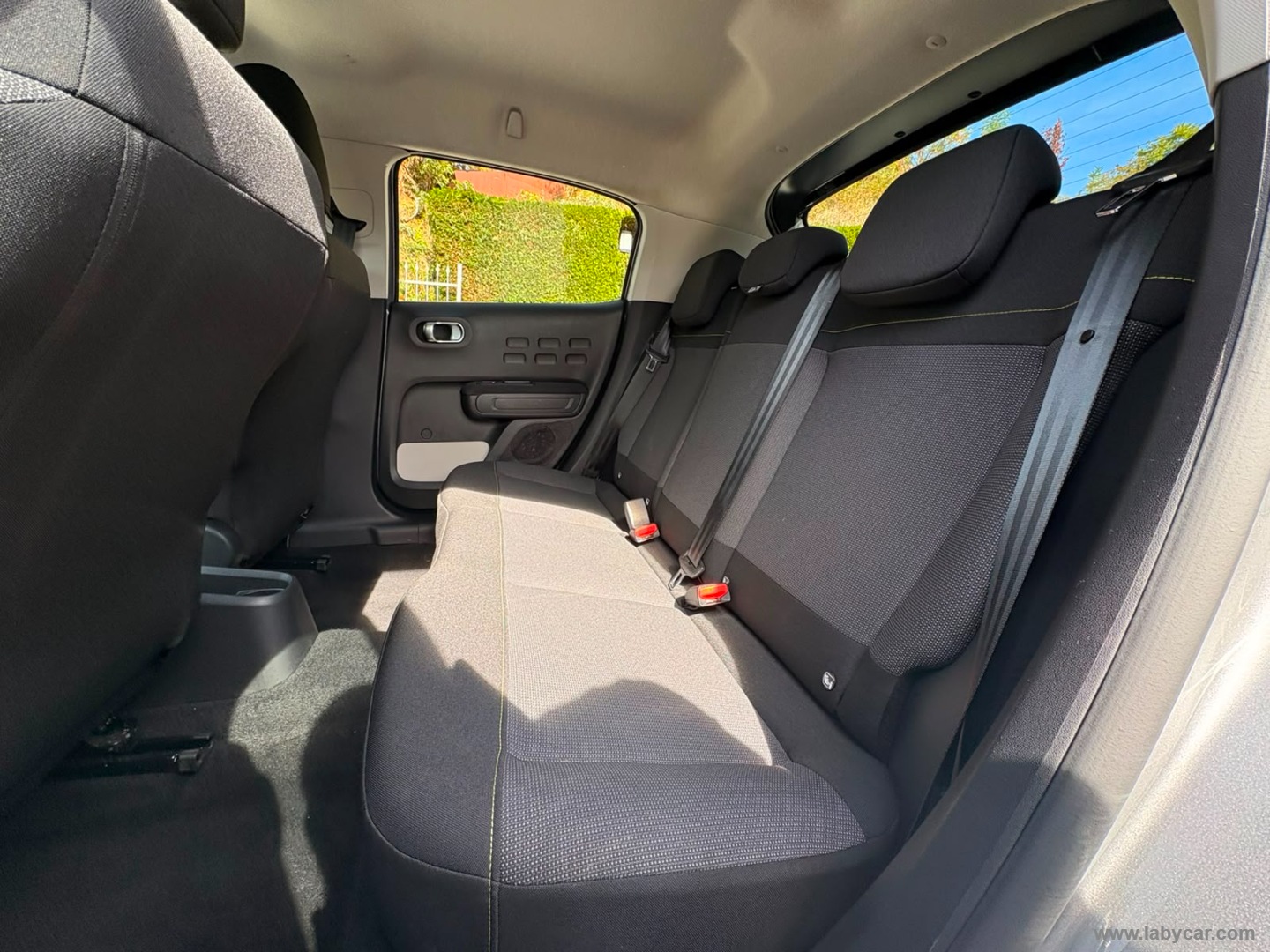 Citroën C3 PureTech 110 S&S Shine - Immagine 12