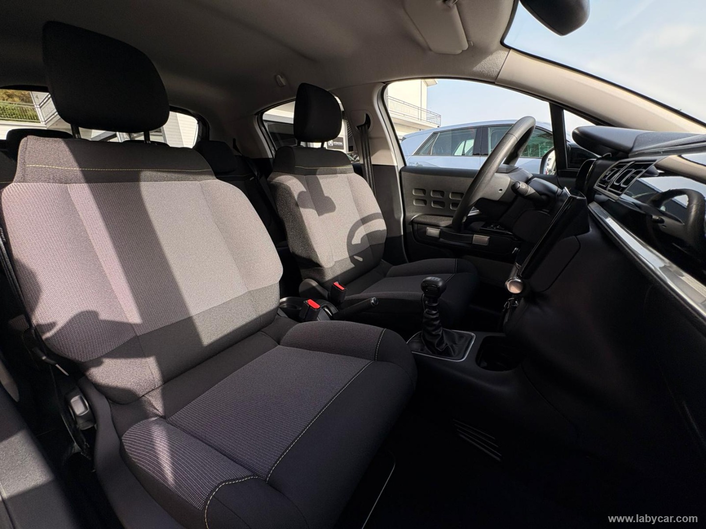 Citroën C3 PureTech 110 S&S Shine - Immagine 12