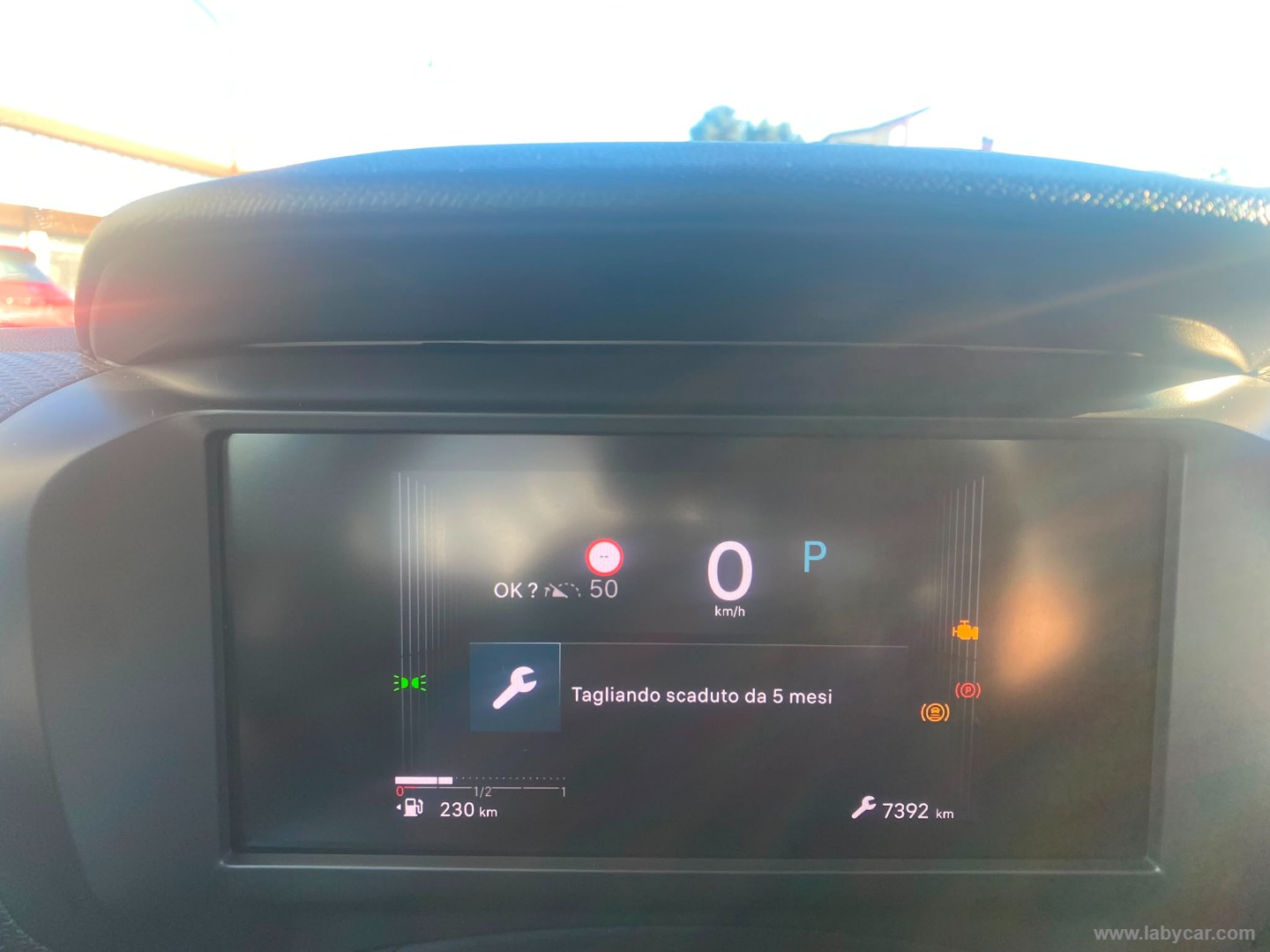 Citroën C4 Hybrid 145 e-DCS6 Plus - Immagine 12