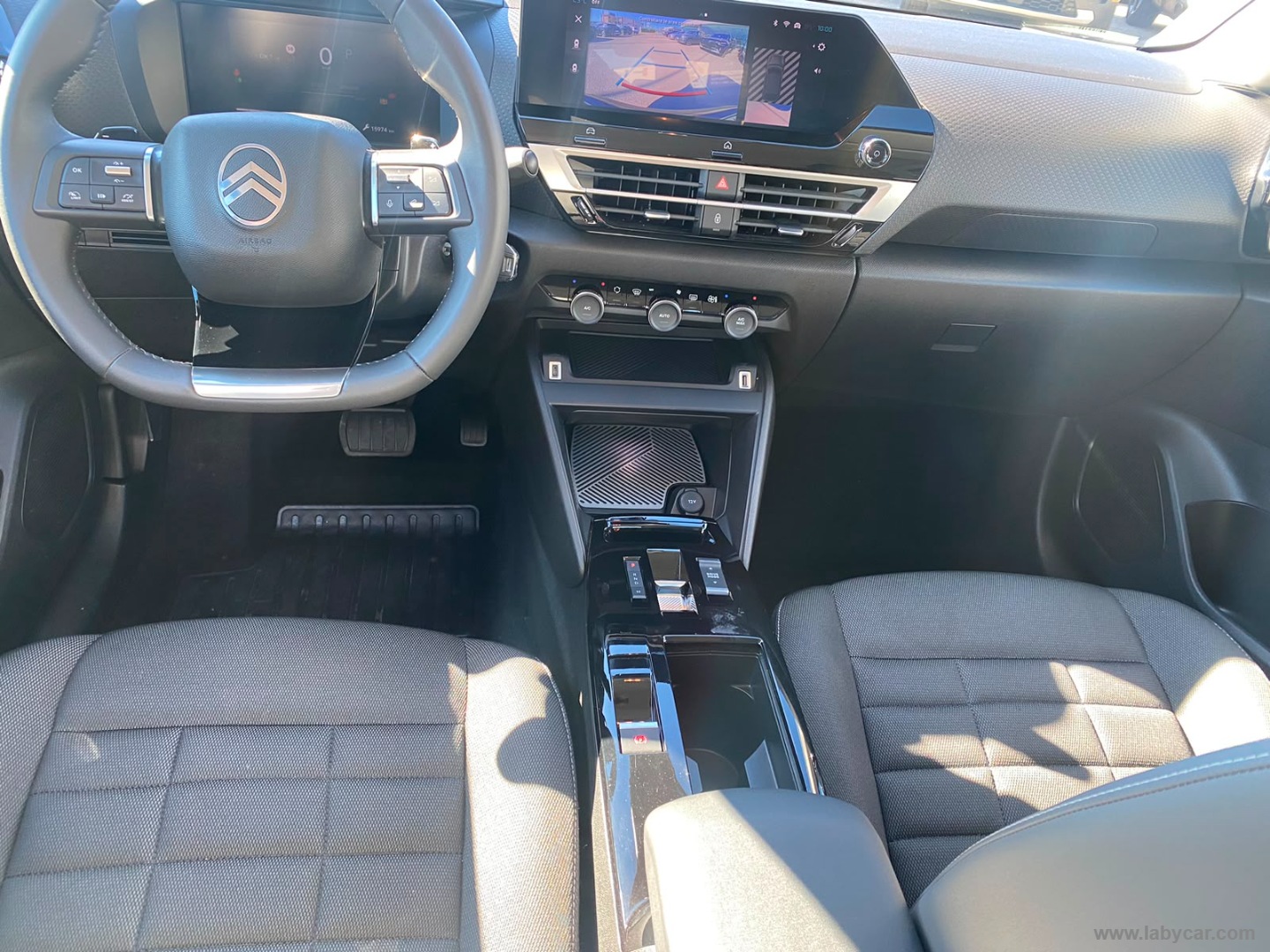 Citroën C4 Hybrid 145 e-DCS6 Plus - Immagine 12